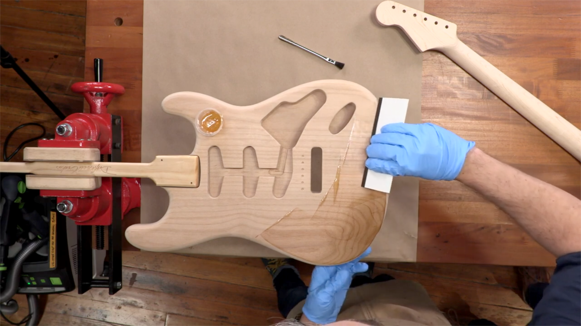 Applying the pore fill