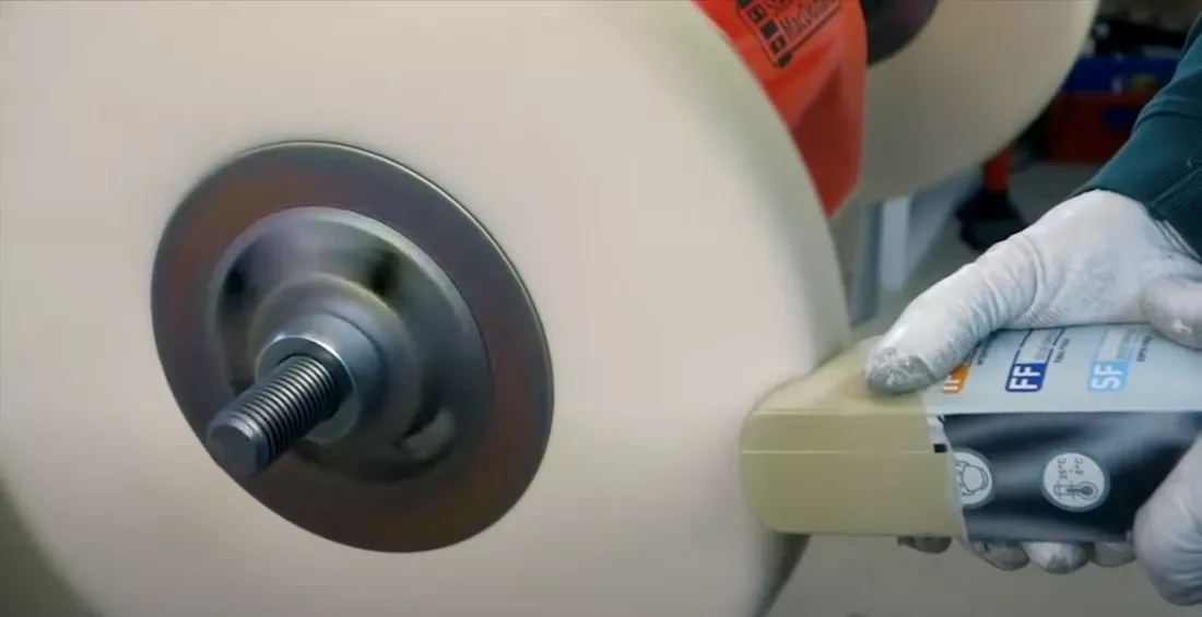 Composé de polissage à sec avec arbre