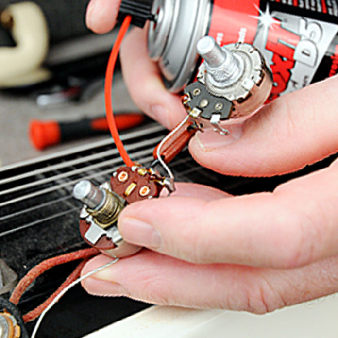 Nettoyant pour contacts électriques