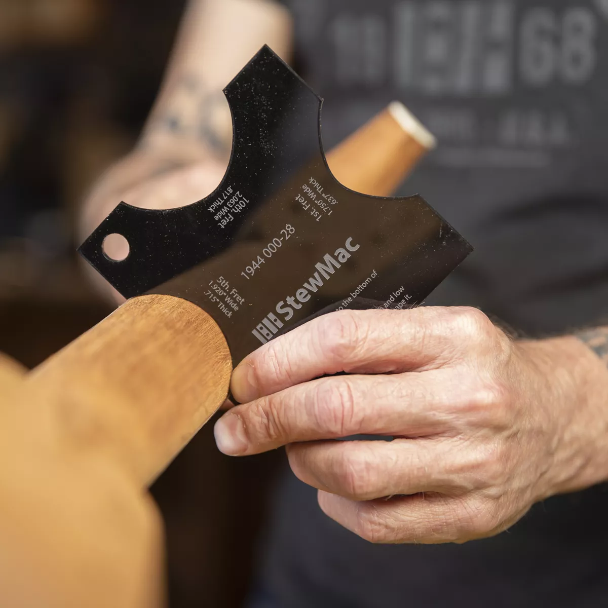 Gabarits de mise en forme du cou pour guitare acoustique Gabarits de mise en forme du cou pour guitare acoustique