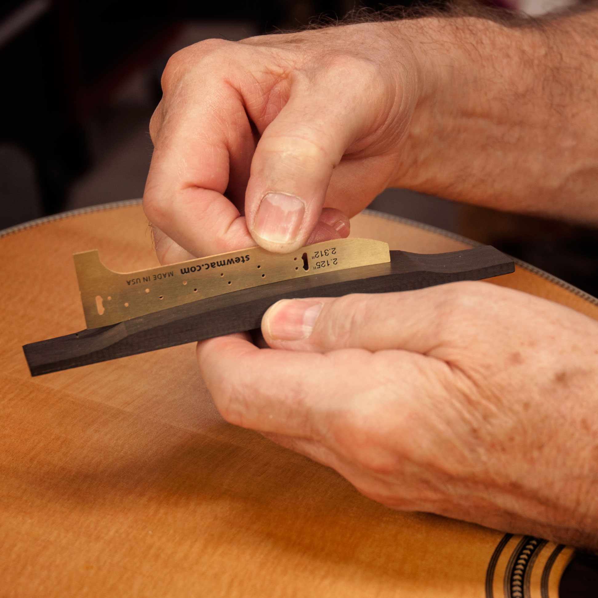 Gabarit de pont de guitare acoustique Gabarit de pont de guitare acoustique