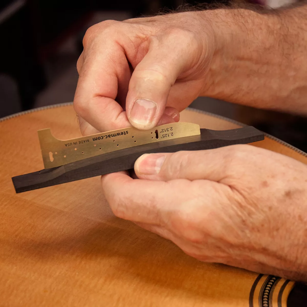 Gabarit de pont de guitare acoustique Gabarit de pont de guitare acoustique