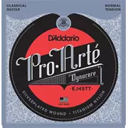 Trèfle en titane D’Addario Pro Arte Dynacore Cordes de guitare classiques, tension normale (EJ45TT)