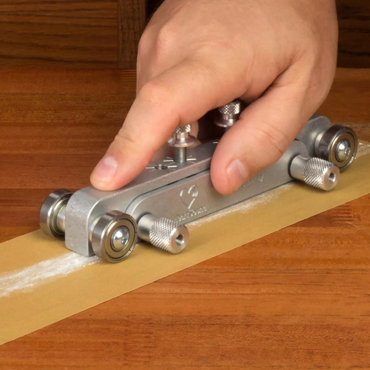 Poncer à l’écrou et à la selle Poncer à l’écrou et à la selle