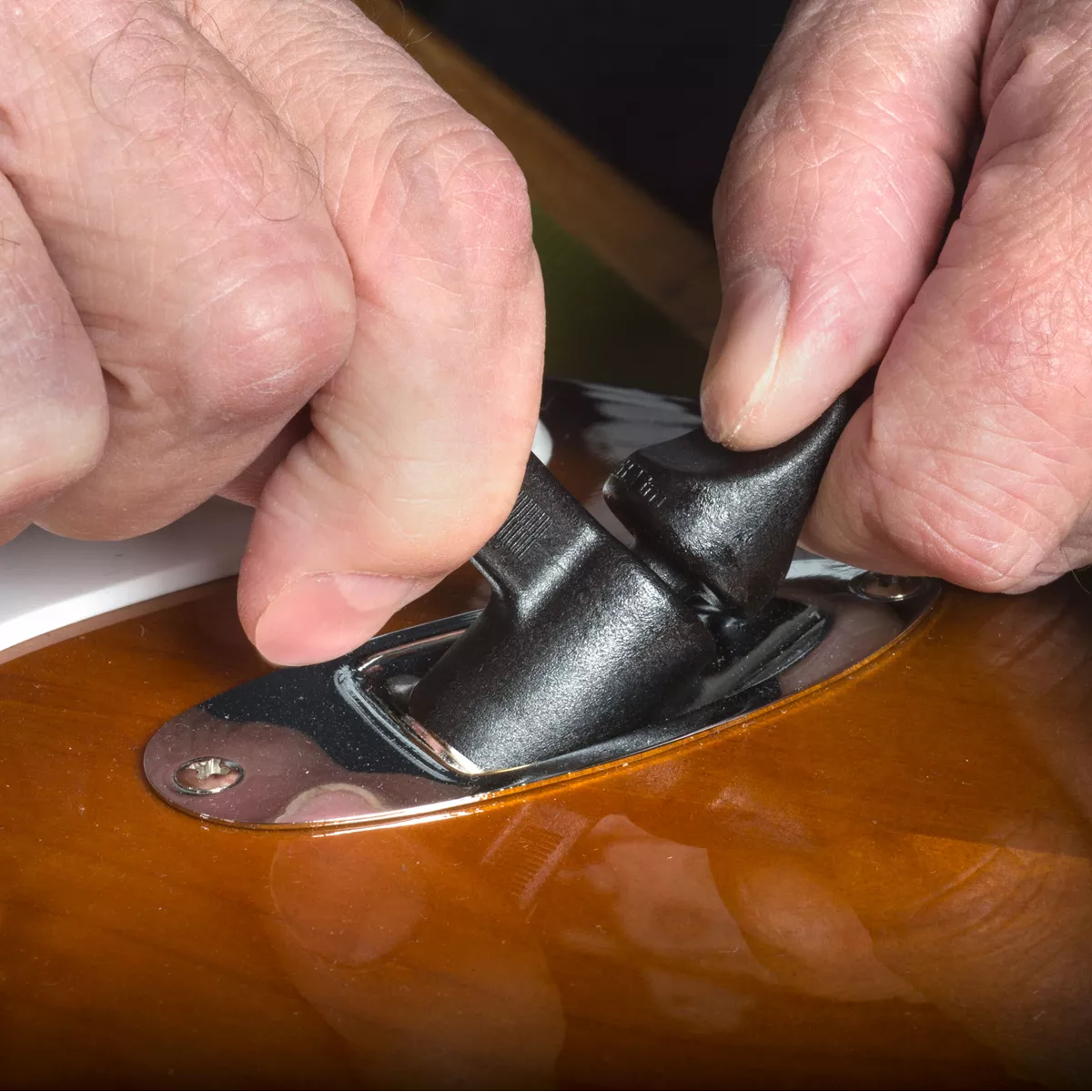 Serrage de vérin de guitare à puces Serrage de vérin de guitare à puces