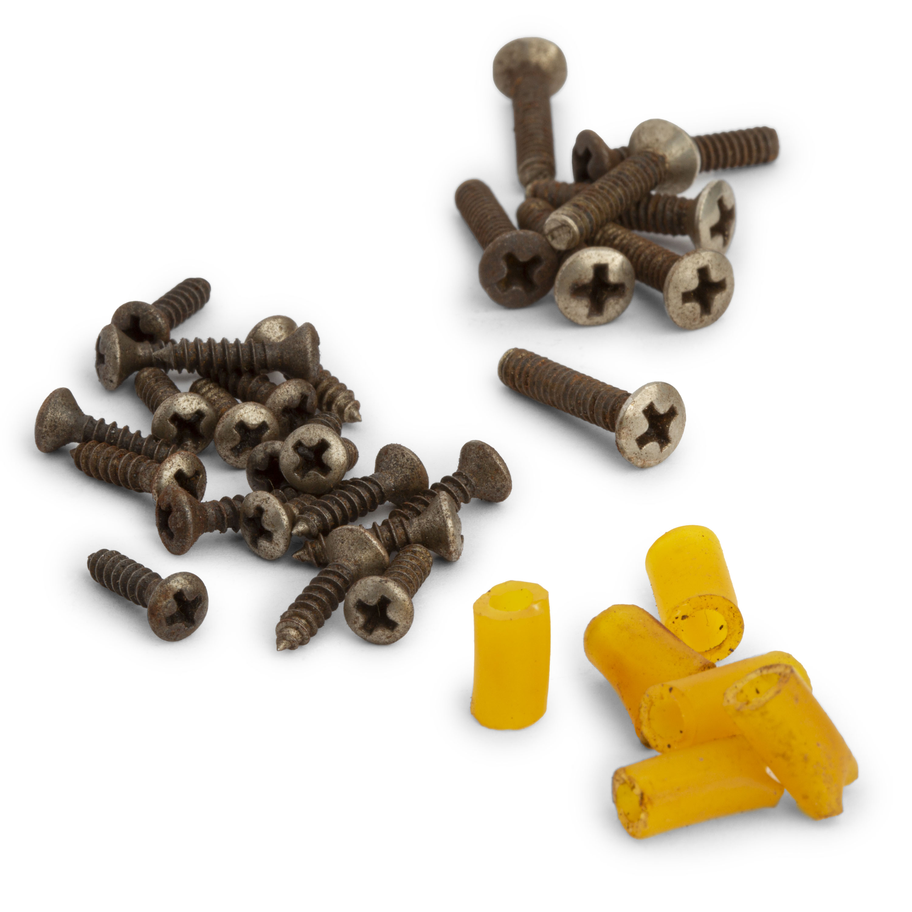 Jeu de vis vieillies GuitarSlinger pour Strat Jeu de vis vieillies GuitarSlinger pour Strat