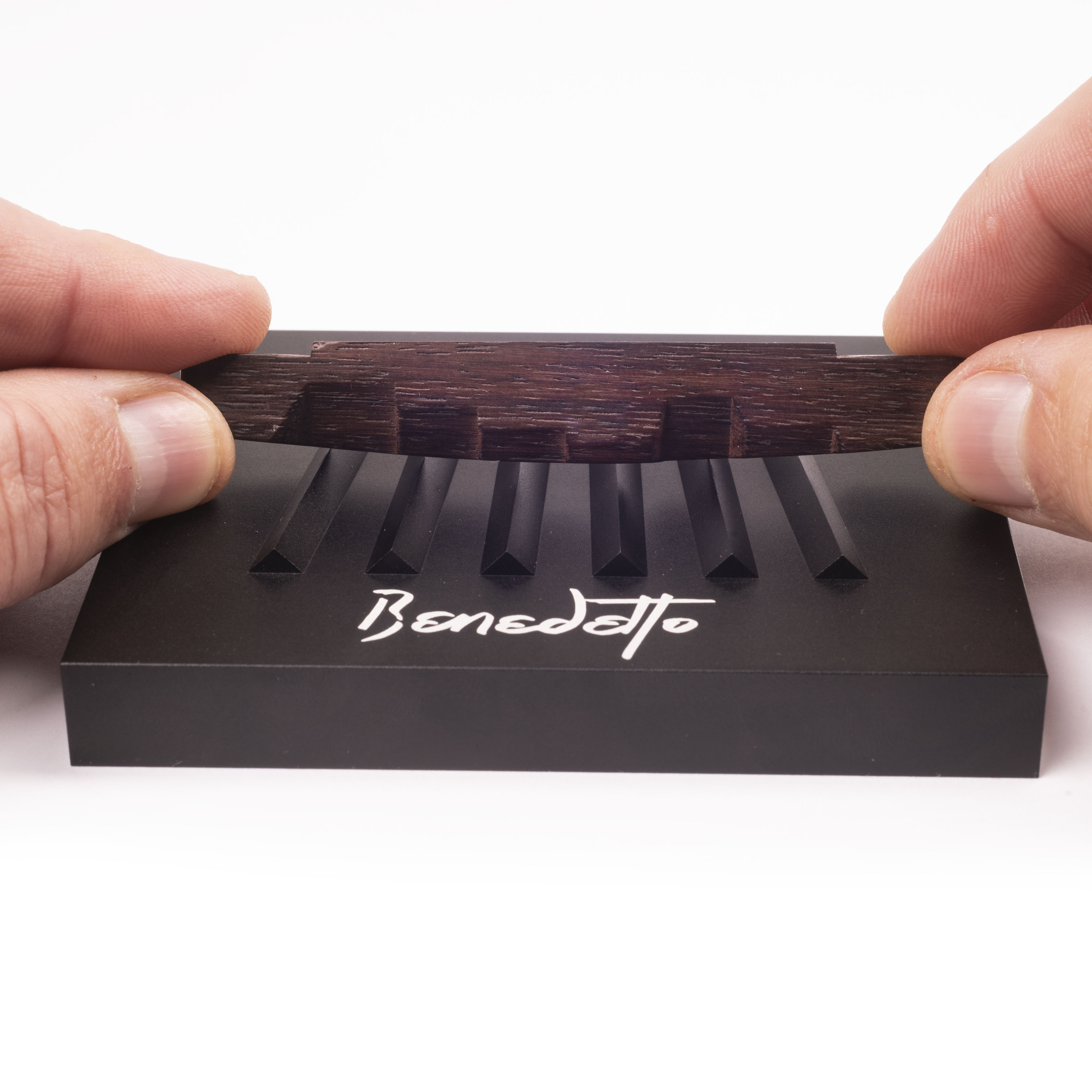 Marqueur de cordes Benedetto pour chevalet de guitare Archtop Marqueur de cordes Benedetto pour chevalet de guitare Archtop