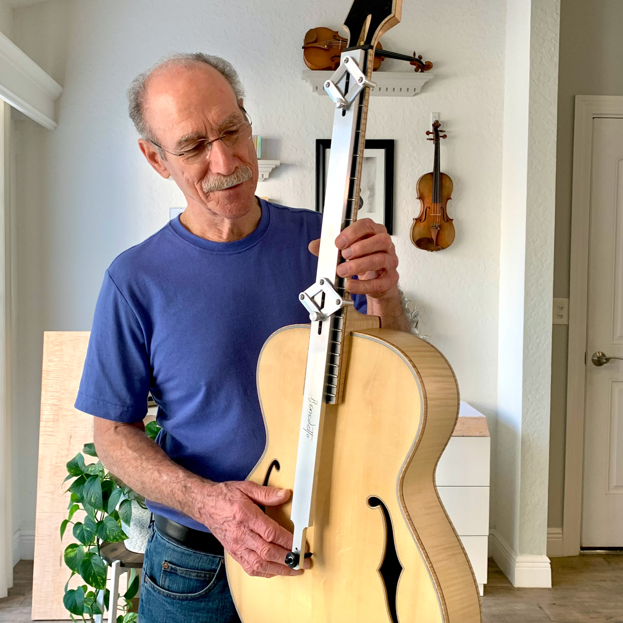 Gabarit d’alignement du manche Benedetto Gabarit d’alignement du manche Benedetto