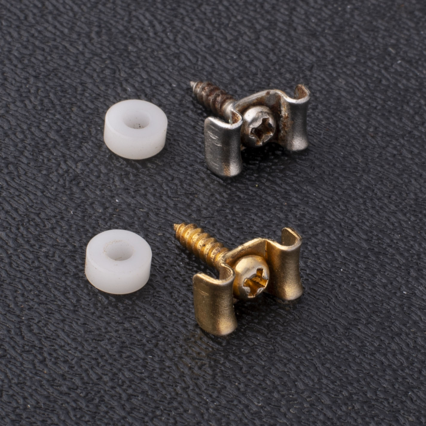 Guide-cordes GuitarSlinger vieilli stabilisé par réfrigération Guide-cordes GuitarSlinger vieilli stabilisé par réfrigération