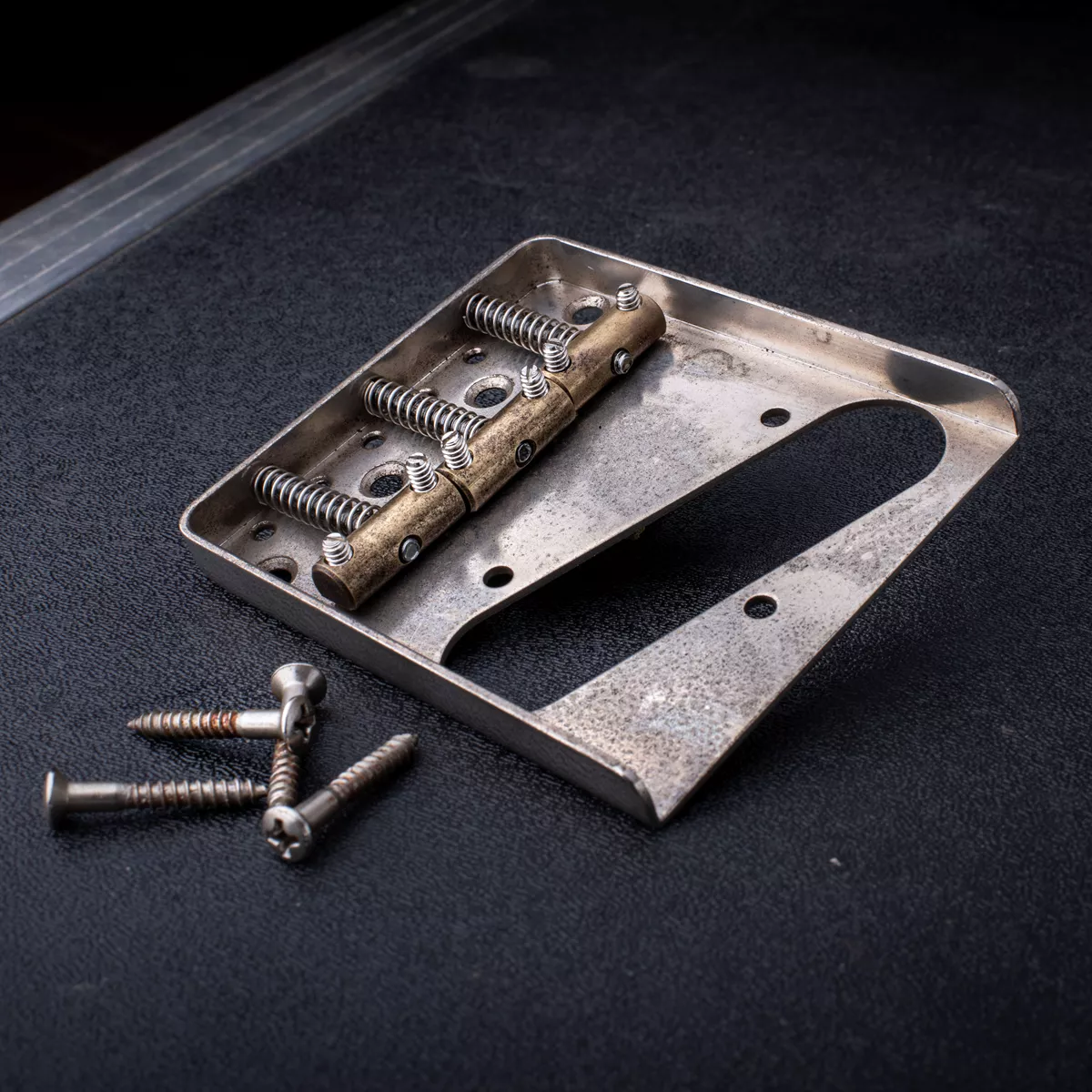 Chevalet GuitarSlinger pour Telecaster vieilli stabilisé par réfrigération Chevalet GuitarSlinger pour Telecaster vieilli stabilisé par réfrigération