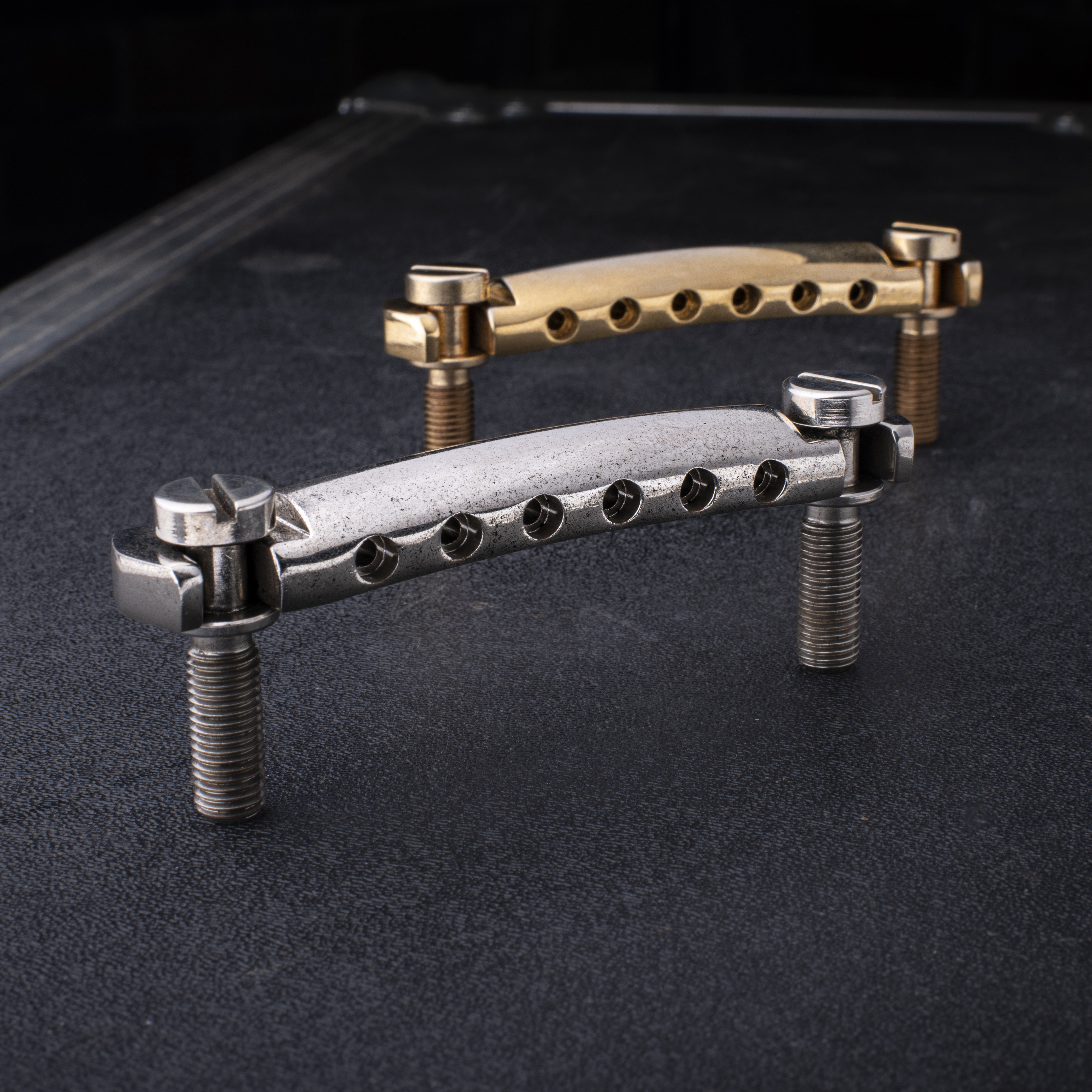 Cordier style Stoptail GuitarSlinger en aluminium vieilli stabilisé par réfrigération Cordier style Stoptail GuitarSlinger en aluminium vieilli stabilisé par réfrigération