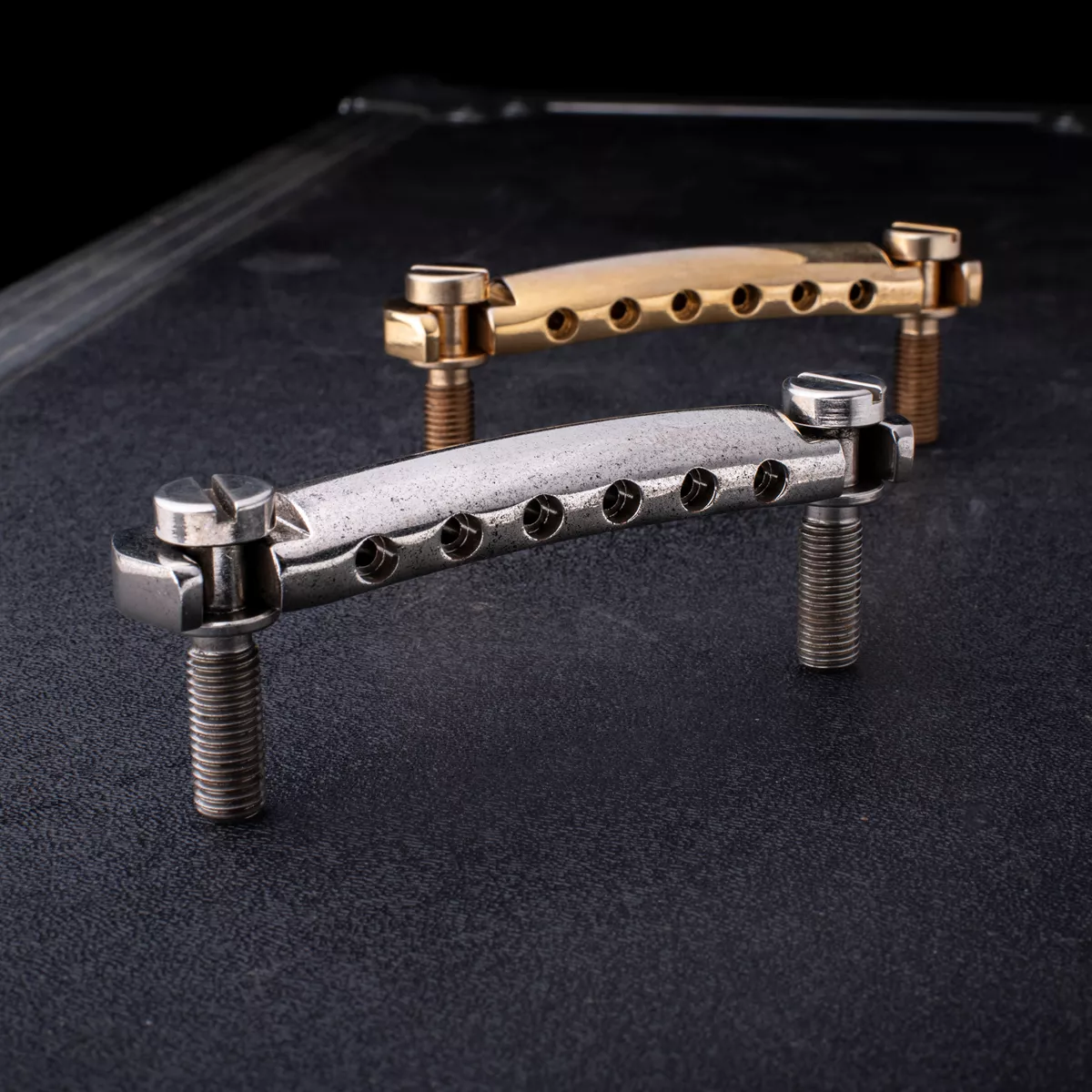 Cordier style Stoptail GuitarSlinger en aluminium vieilli stabilisé par réfrigération Cordier style Stoptail GuitarSlinger en aluminium vieilli stabilisé par réfrigération