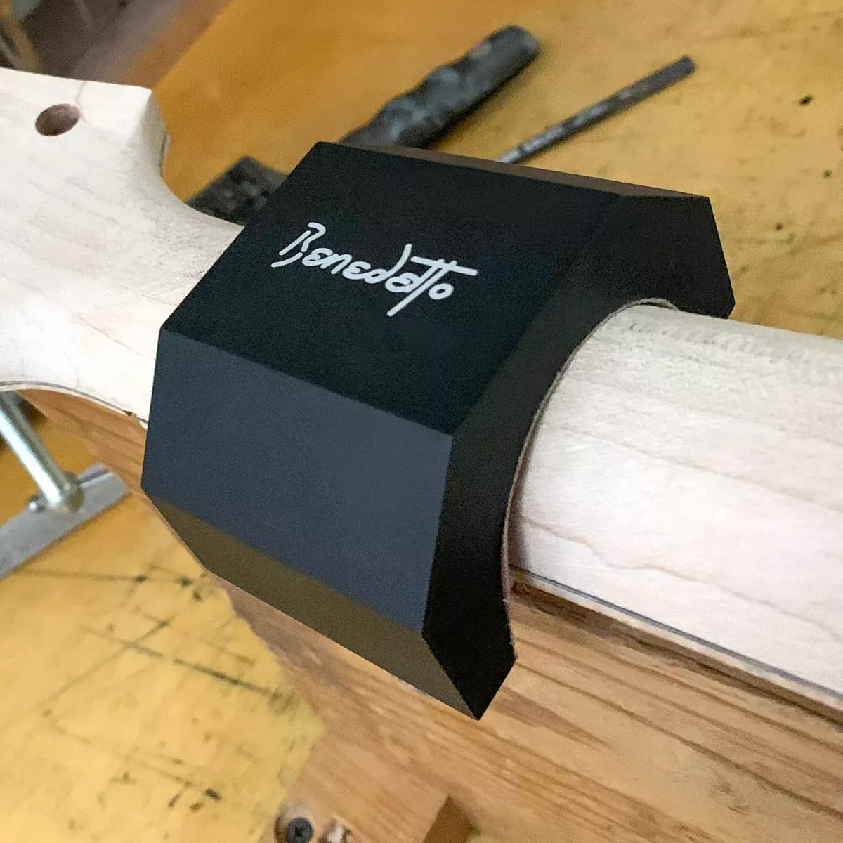 Bloc de ponçage à col Benedetto Bloc de ponçage à col Benedetto