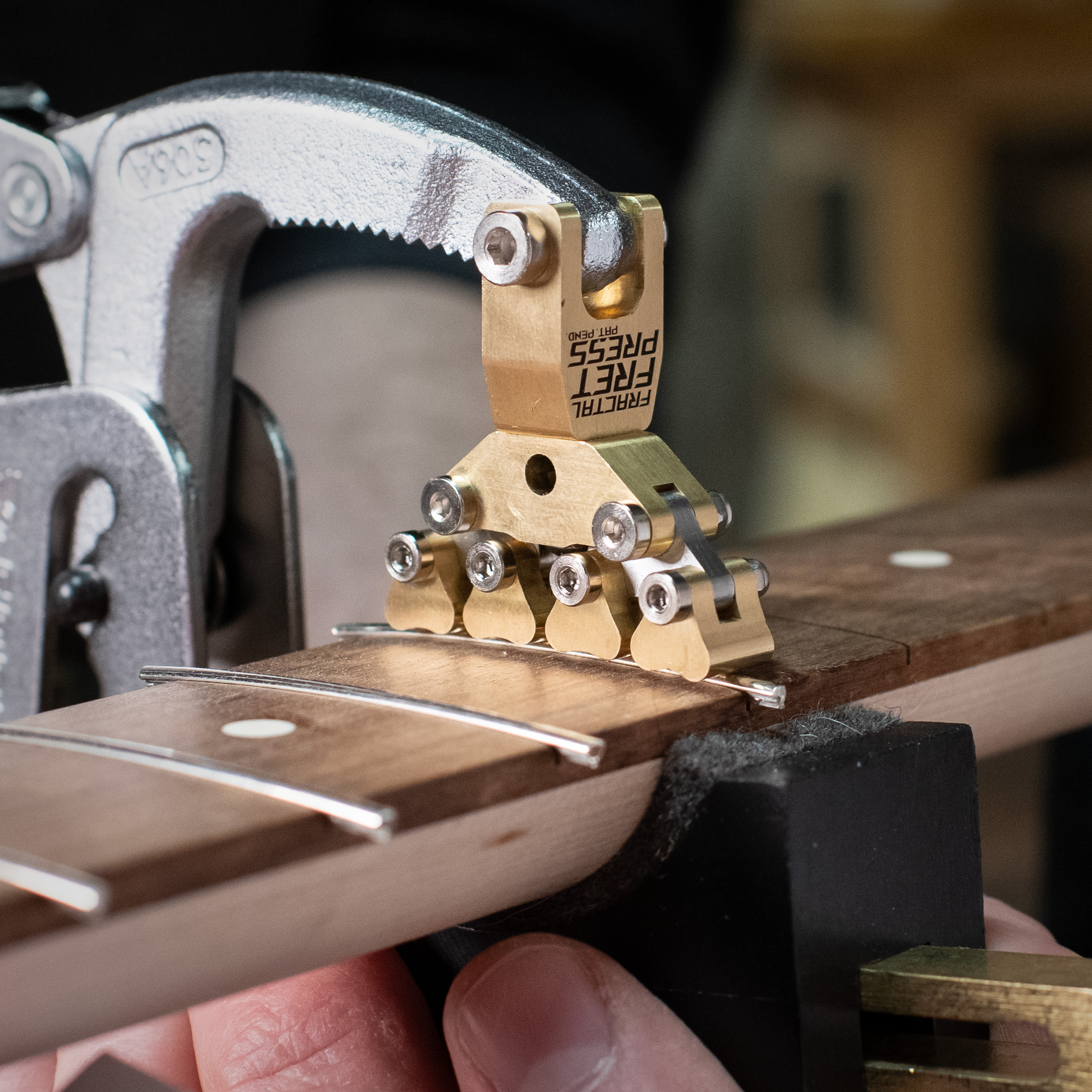 Presse à frettes Fractal Fret Press J Edwards Presse à frettes Fractal Fret Press J Edwards