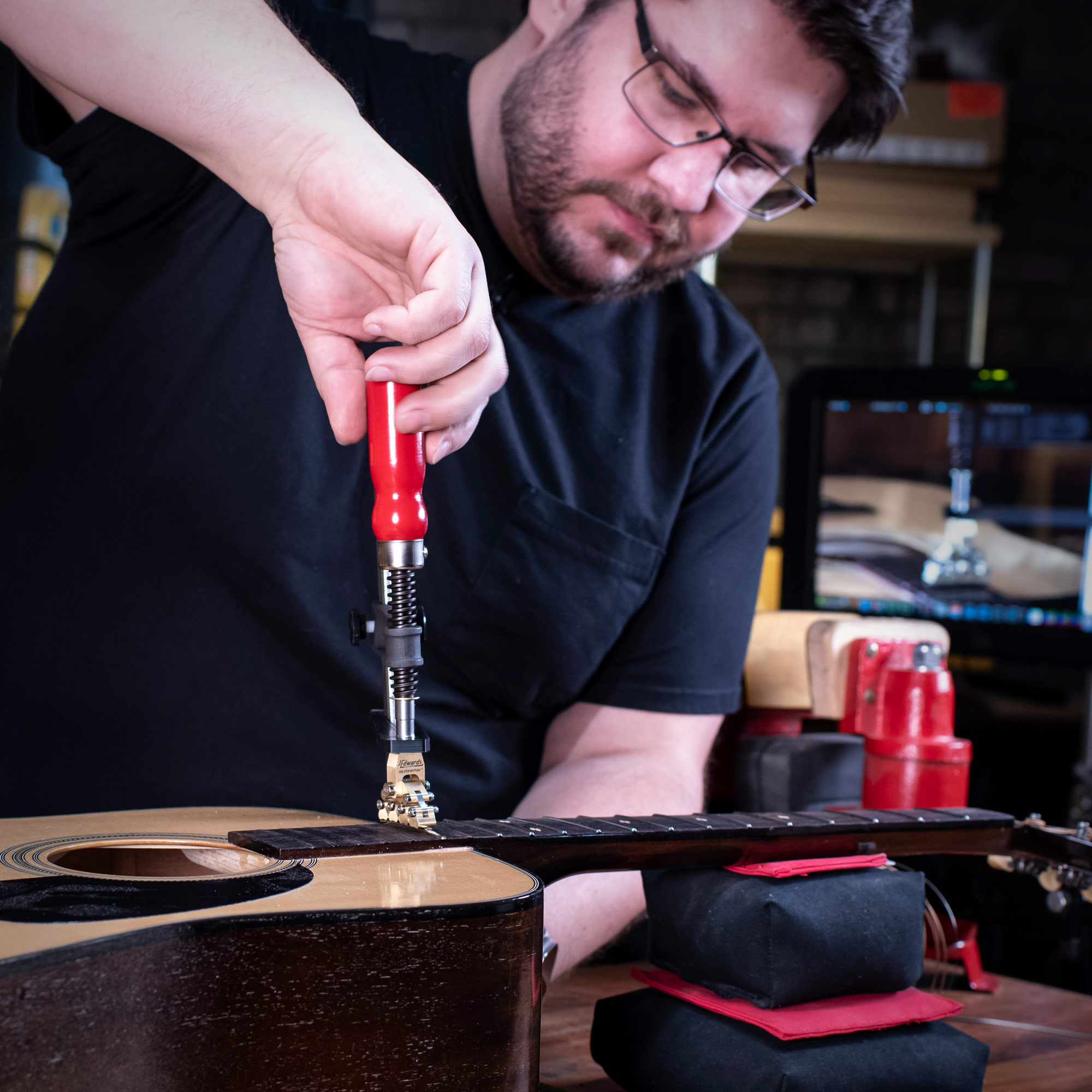 Presse à frettes Fractal Fret Press J Edwards Presse à frettes Fractal Fret Press J Edwards