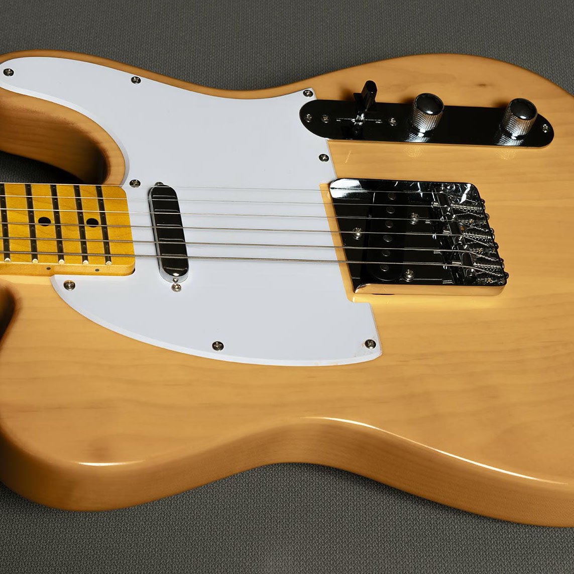 Laque ColorTone en aérosol pour guitares, Butterscotch Blonde