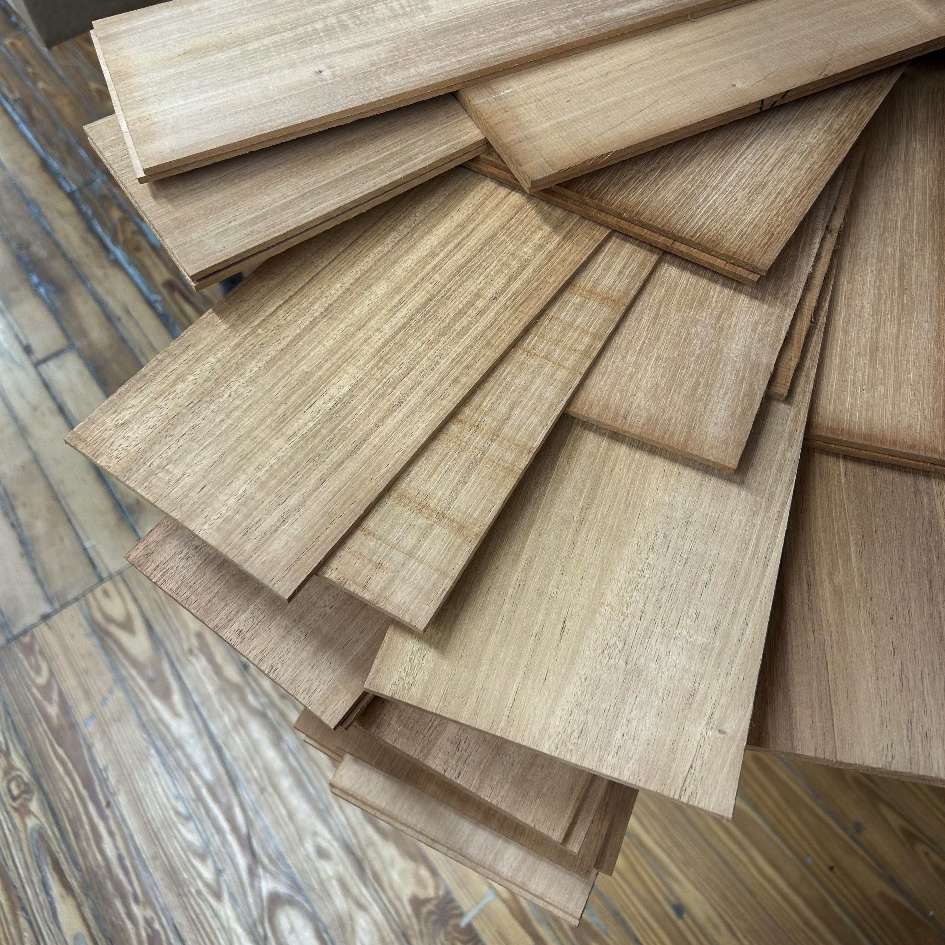 Arrière en acajou hondouran + paire d’éclisses pour guitare Dreadnought