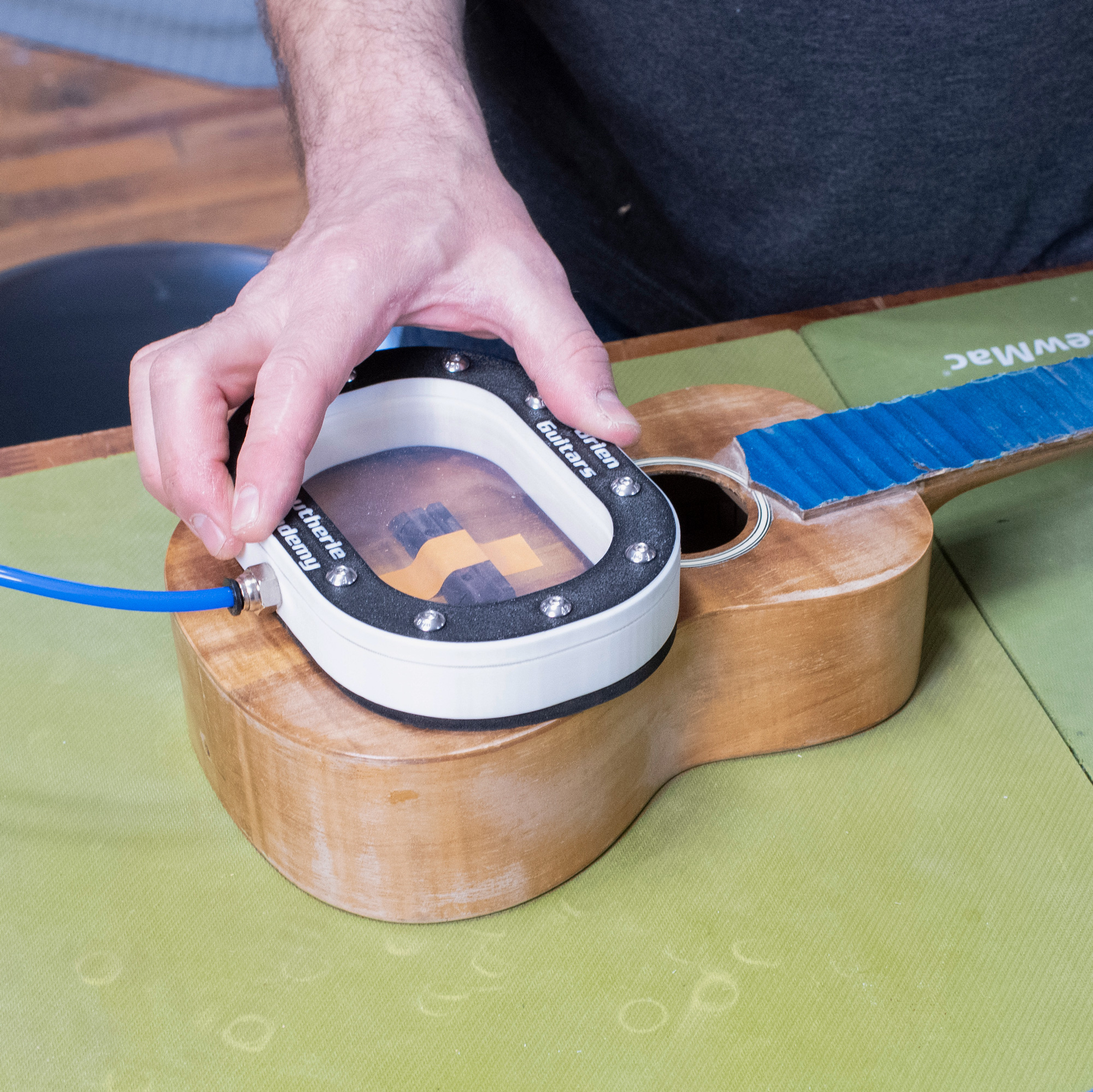 Pince à vide de pont