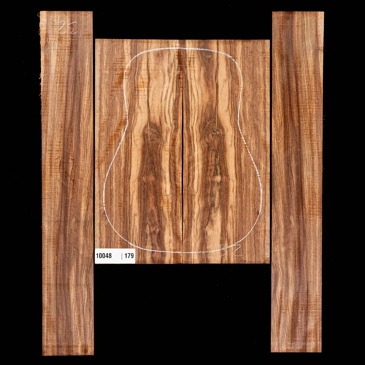 Ensemble Chechen Back + Side - 179 Ensemble Chechen Back + Side - 179