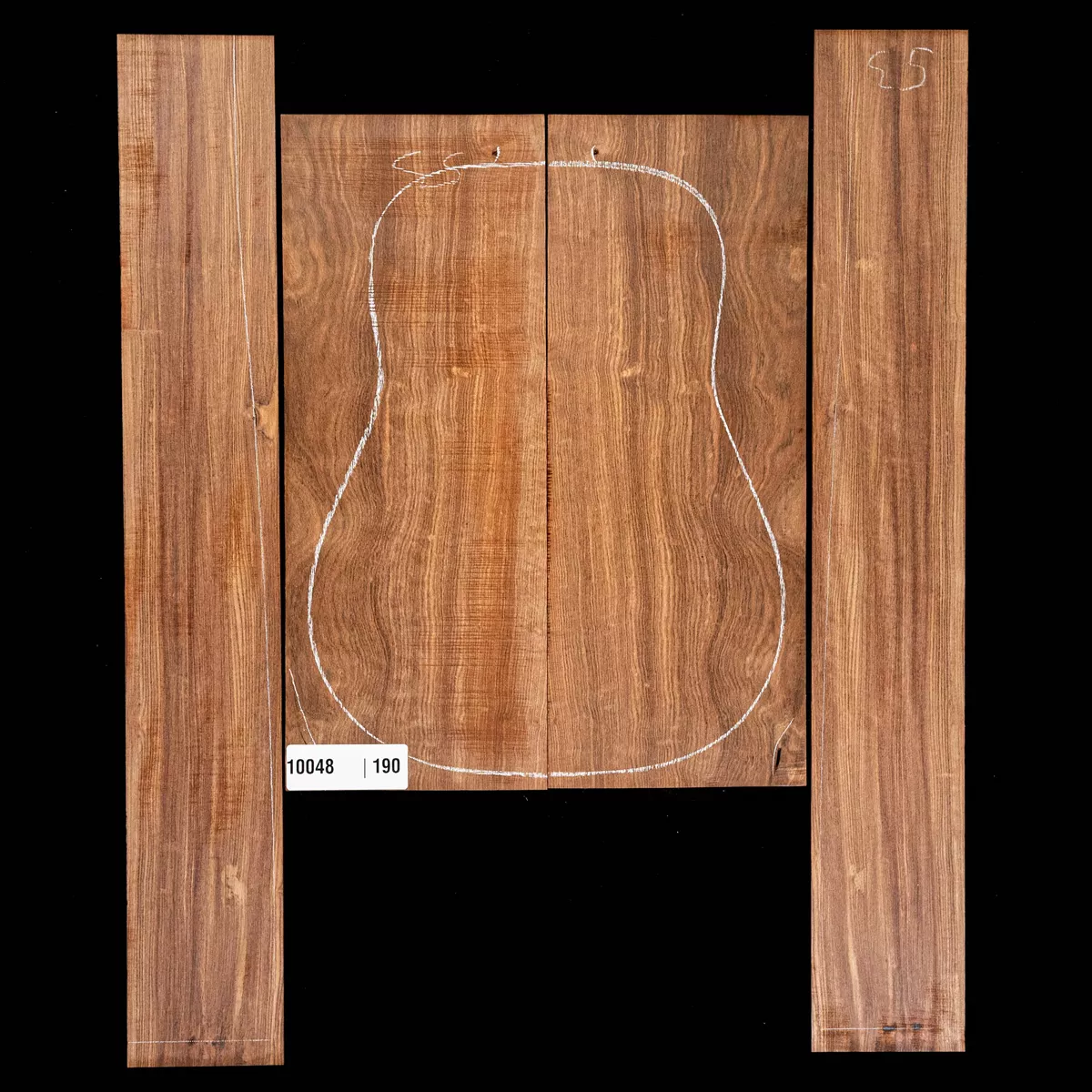 Ensemble Chechen Back + Side - 1,0 Ensemble Chechen Back + Side - 1,0