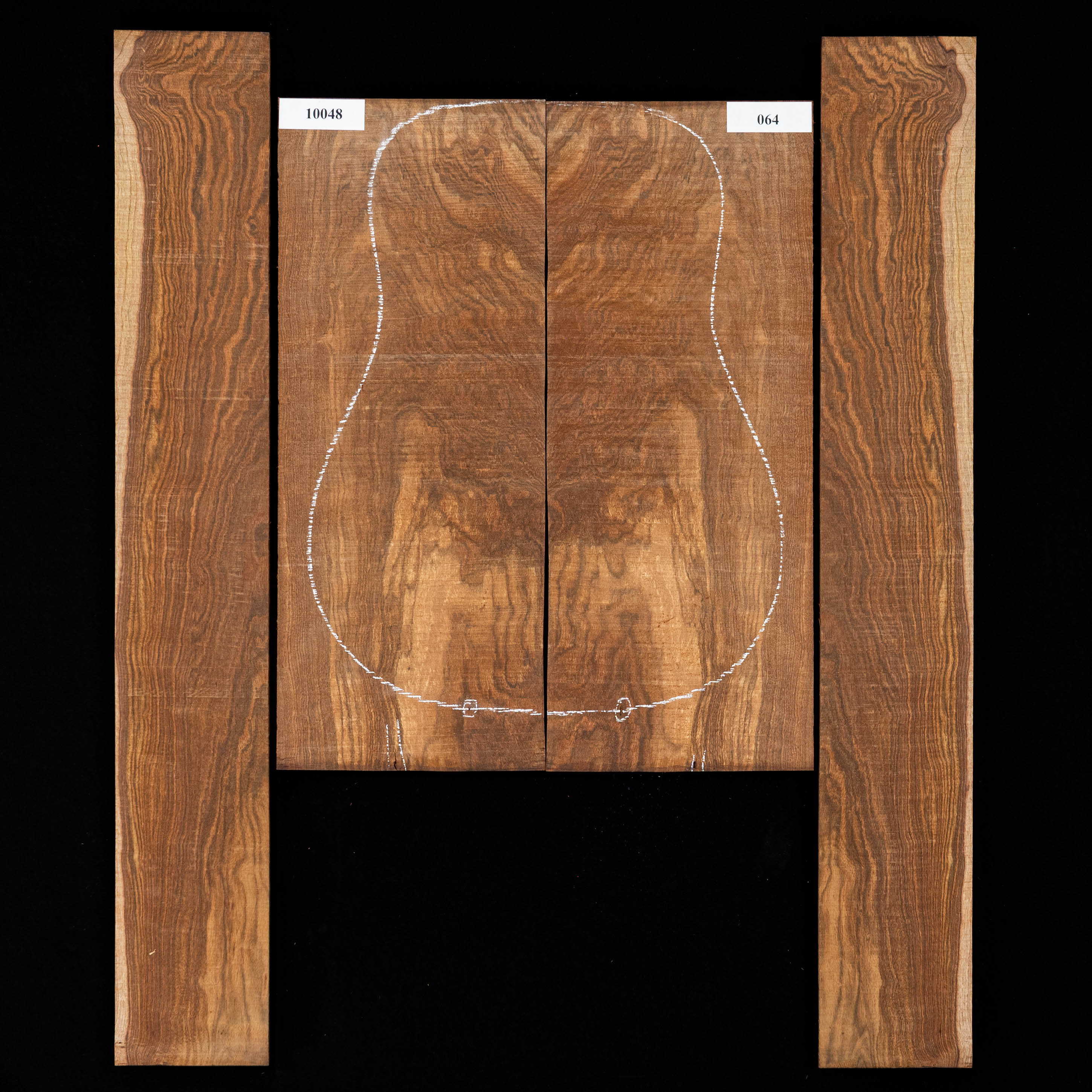 Ensemble Chechen Back + Side - 064 Ensemble Chechen Back + Side - 064