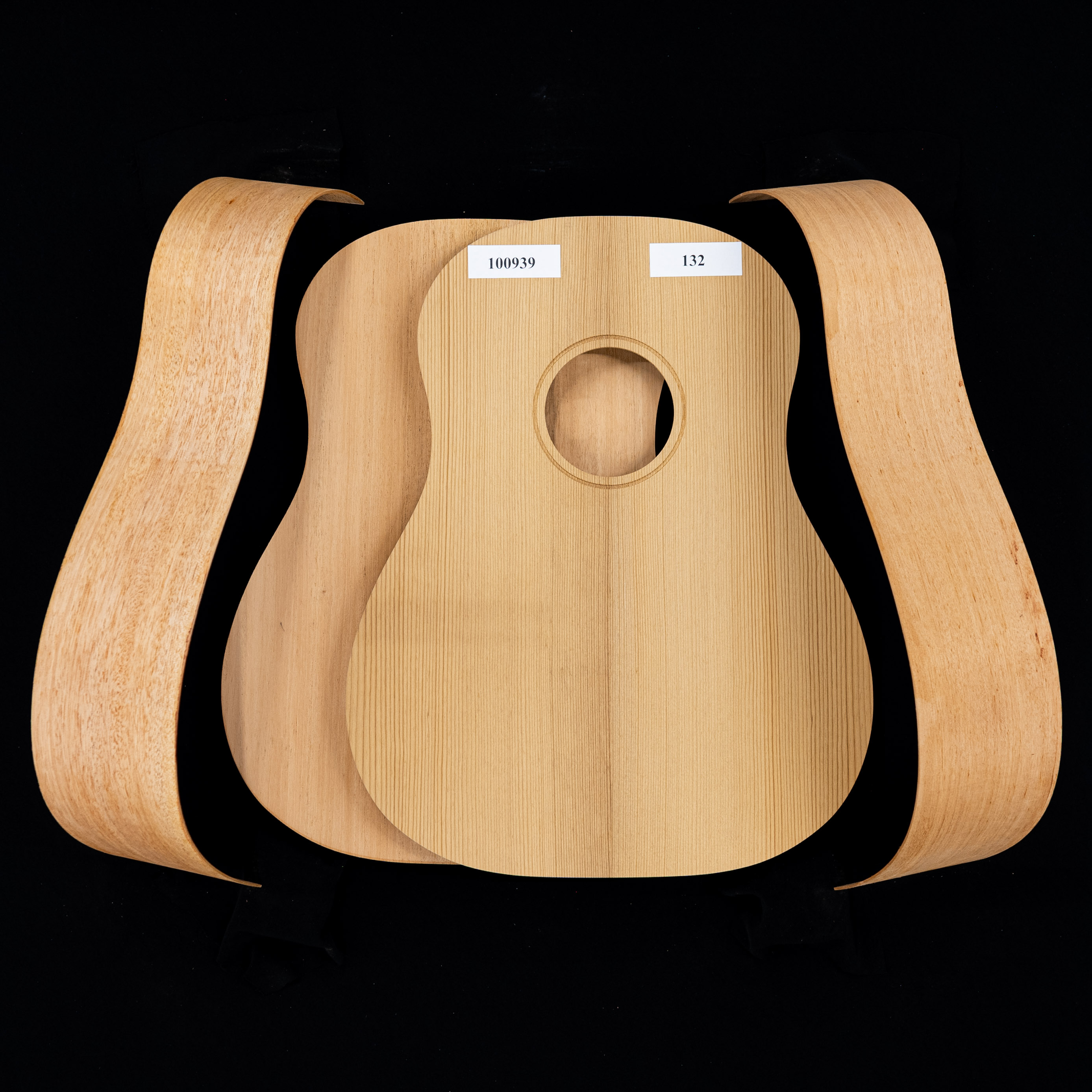 Kit de guitare acoustique Jumbo-45 avec épicéa rouge torréfié et acajou - 132 Kit de guitare acoustique Jumbo-45 avec épicéa rouge torréfié et acajou - 132