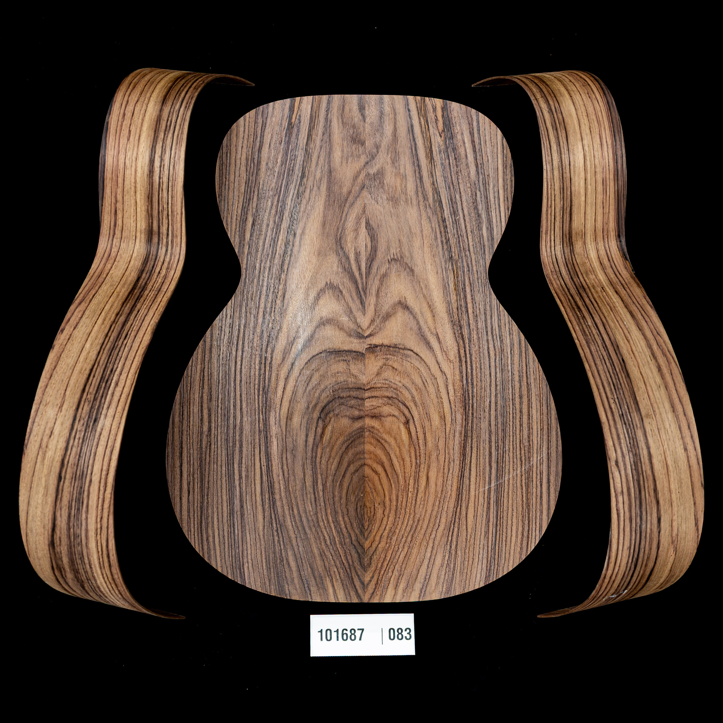 Fond assemblé + Paire d’éclisses cintrées en palissandre d’Inde Wild Grain pour guitare OM - 083 Fond assemblé + Paire d’éclisses cintrées en palissandre d’Inde Wild Grain pour guitare OM - 083