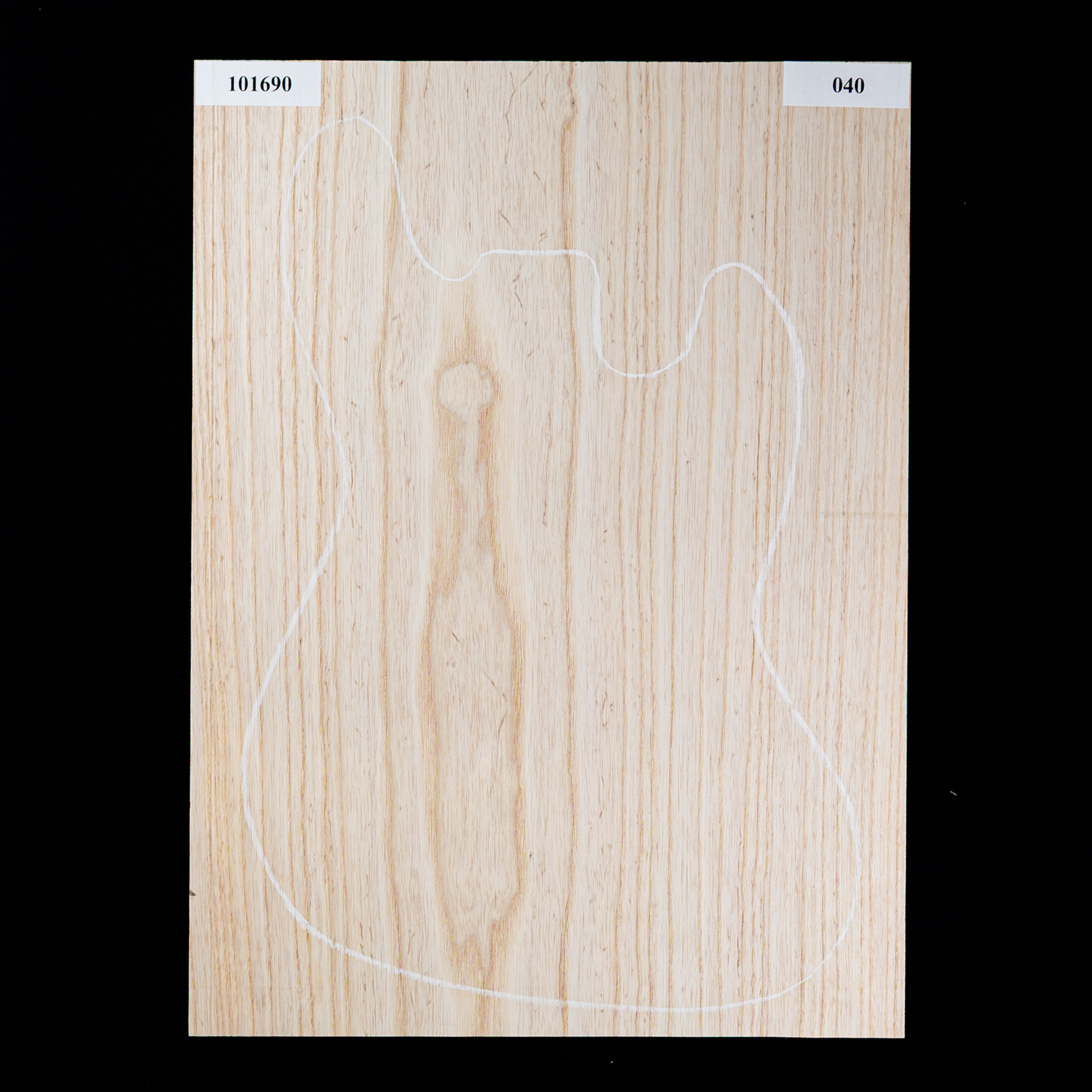 Corps surdimensionné vierge Swamp Ash, 1-Piece (11 lb) - 040 Corps surdimensionné vierge Swamp Ash, 1-Piece (11 lb) - 040