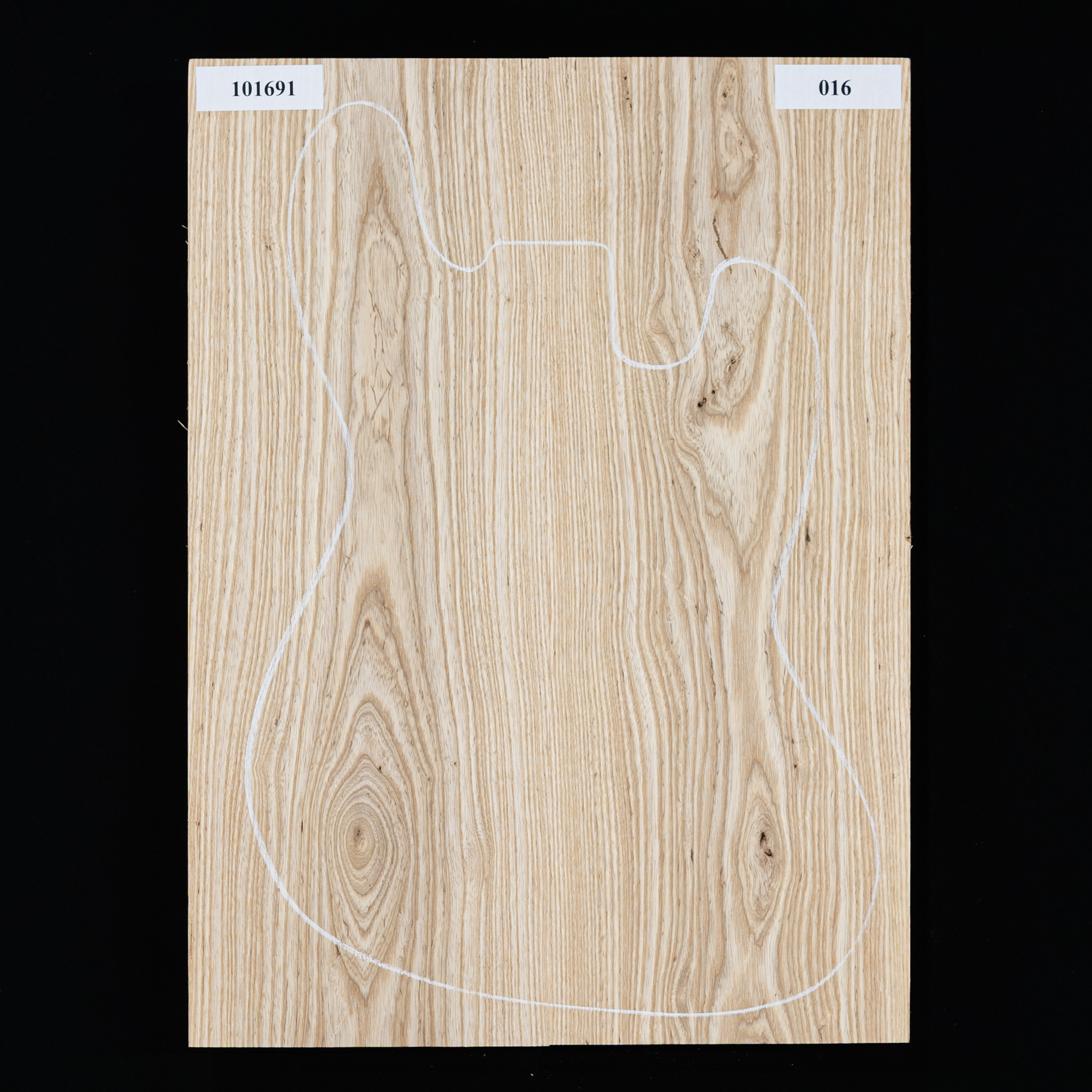 Corps surdimensionné vierge Swamp Ash, 2-Piece (14,2 lb) - 016 Corps surdimensionné vierge Swamp Ash, 2-Piece (14,2 lb) - 016