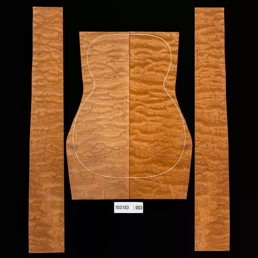 Arbre matelassé en acajou hondouran + paire d’éclisses, Réserve standard - 003 Arbre matelassé en acajou hondouran + paire d’éclisses, Réserve standard - 003