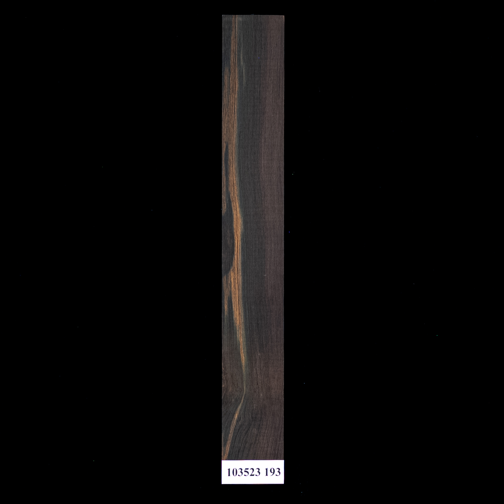 Planche de doigts brésilienne en bois de rose sans rainures pour guitare - 193 Planche de doigts brésilienne en bois de rose sans rainures pour guitare - 193