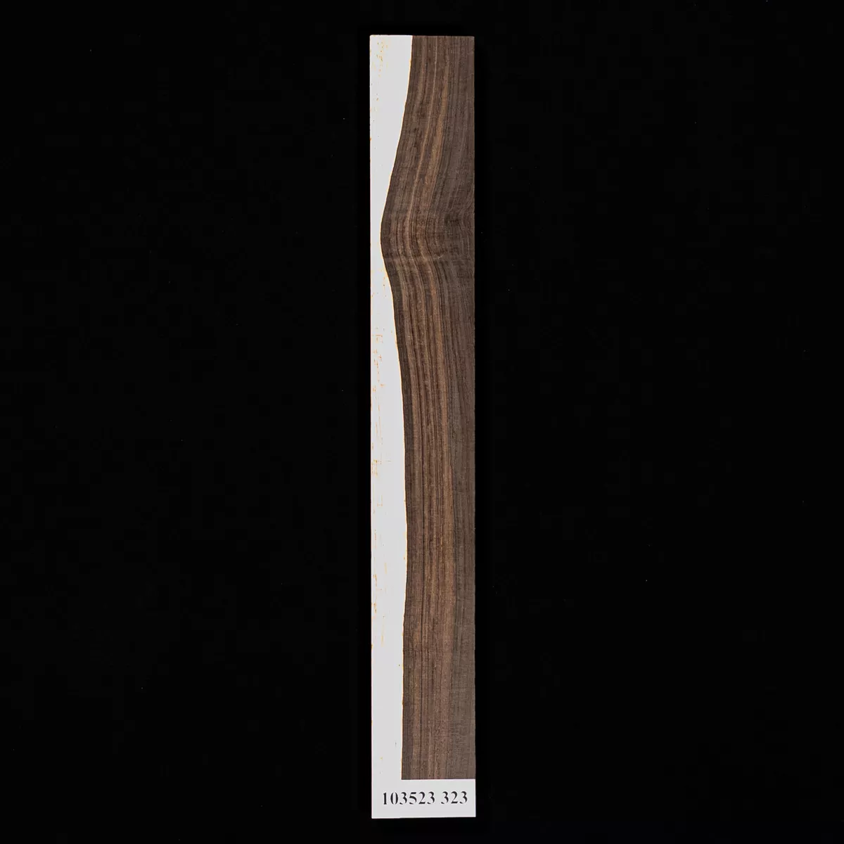 Planche de doigts brésilienne en bois de rose sans rainures pour guitare - 323 Planche de doigts brésilienne en bois de rose sans rainures pour guitare - 323