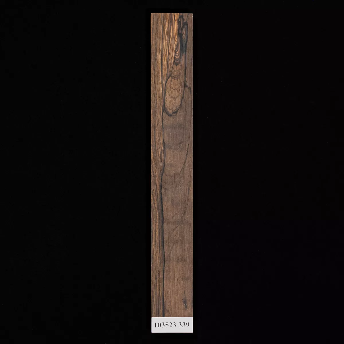 Planche de doigts brésilienne en bois de rose sans rainures pour guitare - 339 Planche de doigts brésilienne en bois de rose sans rainures pour guitare - 339