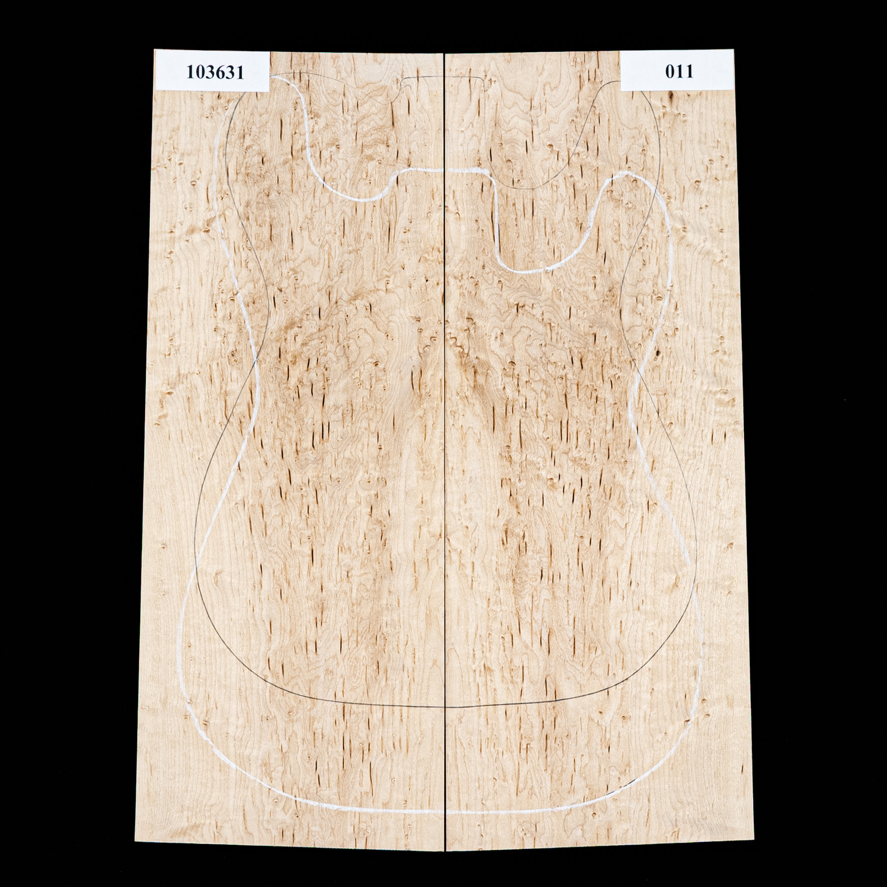 Table Drop Top en érable Birdseye – 011 Table Drop Top en érable Birdseye – 011