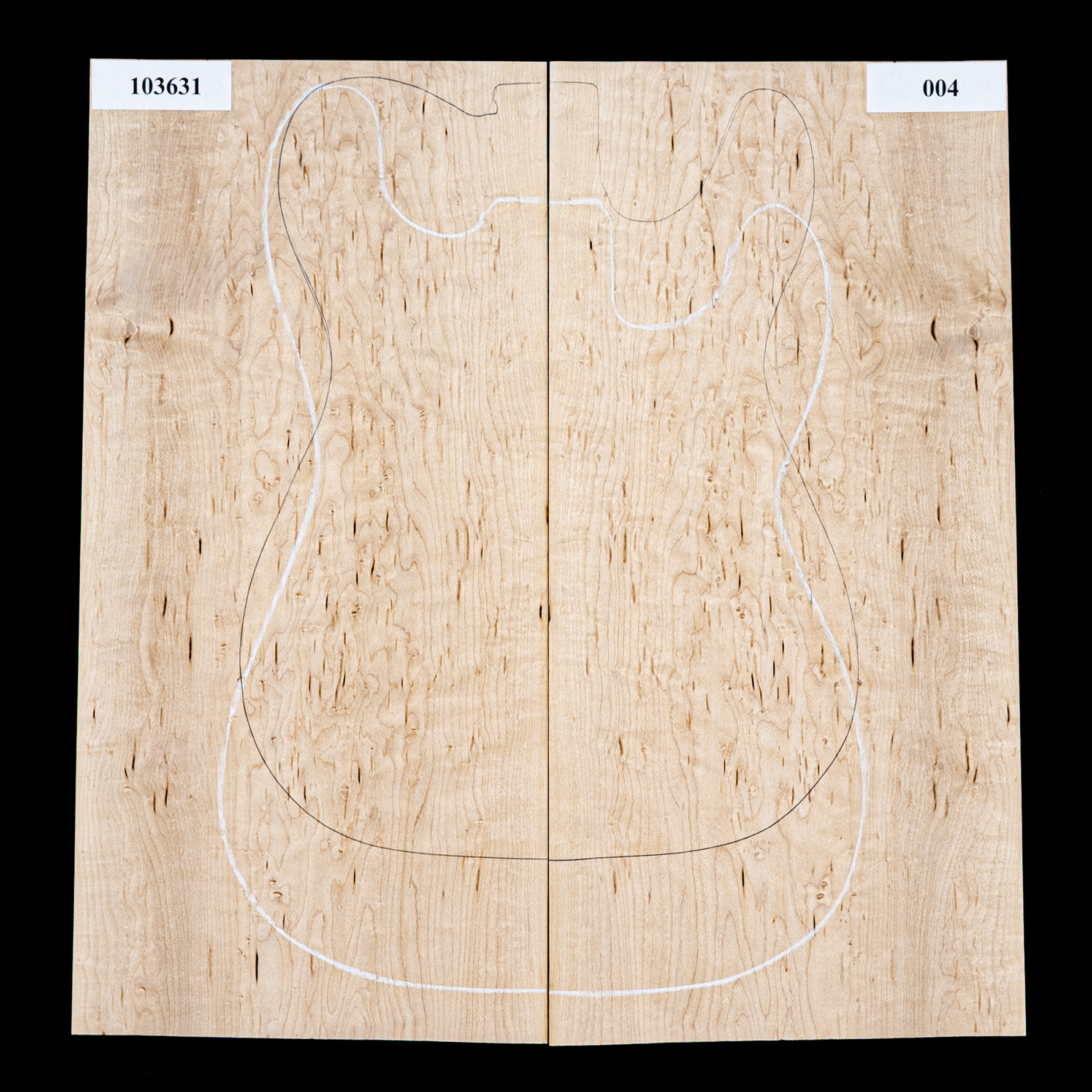 Table Drop Top en érable Birdseye – 004 Table Drop Top en érable Birdseye – 004