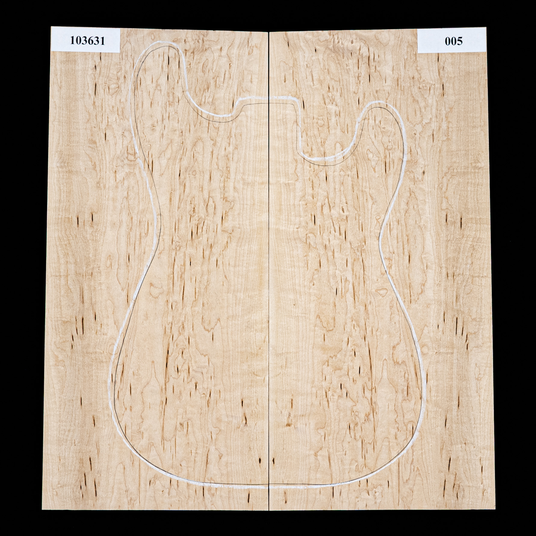 Table Drop Top en érable Birdseye – 005 Table Drop Top en érable Birdseye – 005