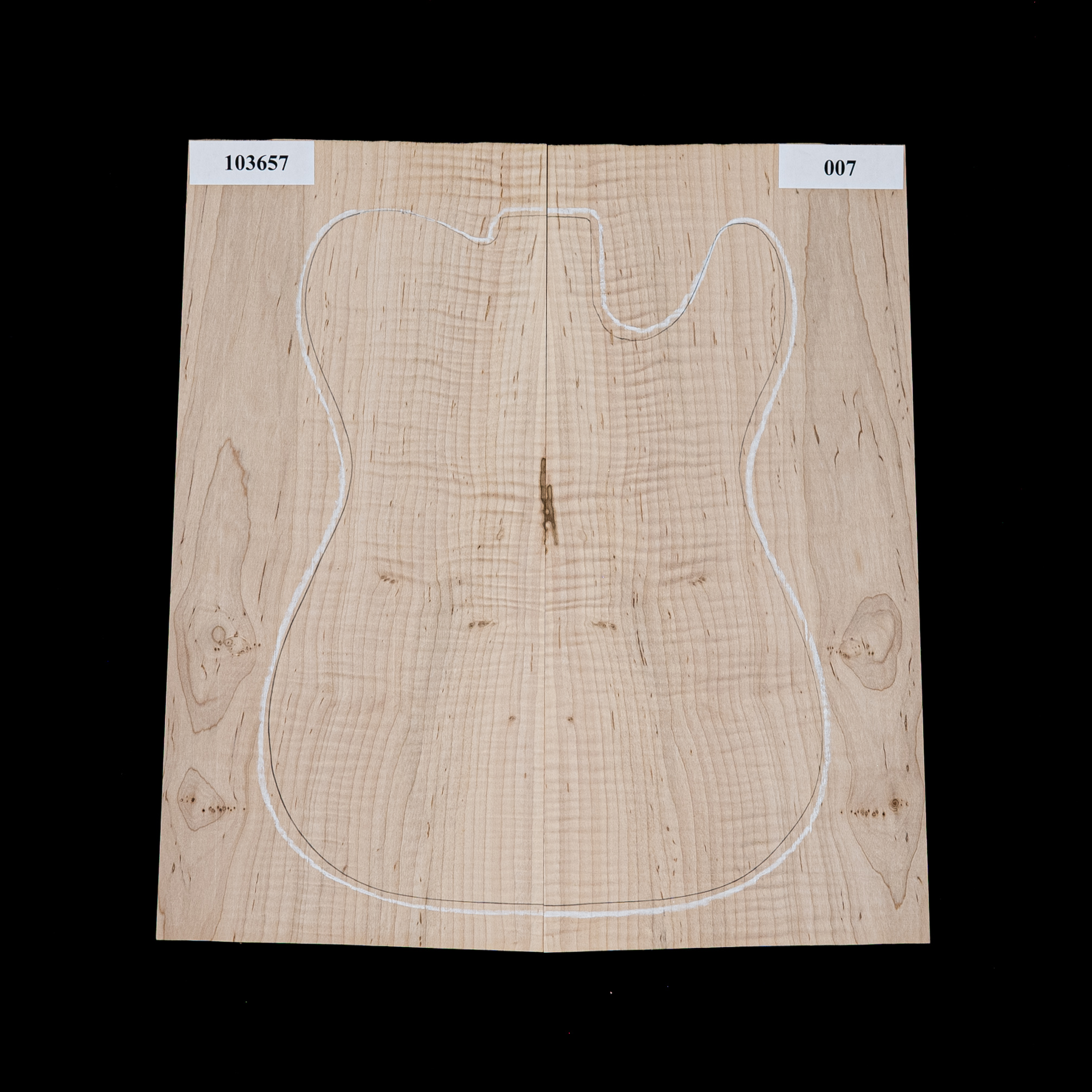 Table en érable rouge Flame Ambrosia laminé - 007 Table en érable rouge Flame Ambrosia laminé - 007