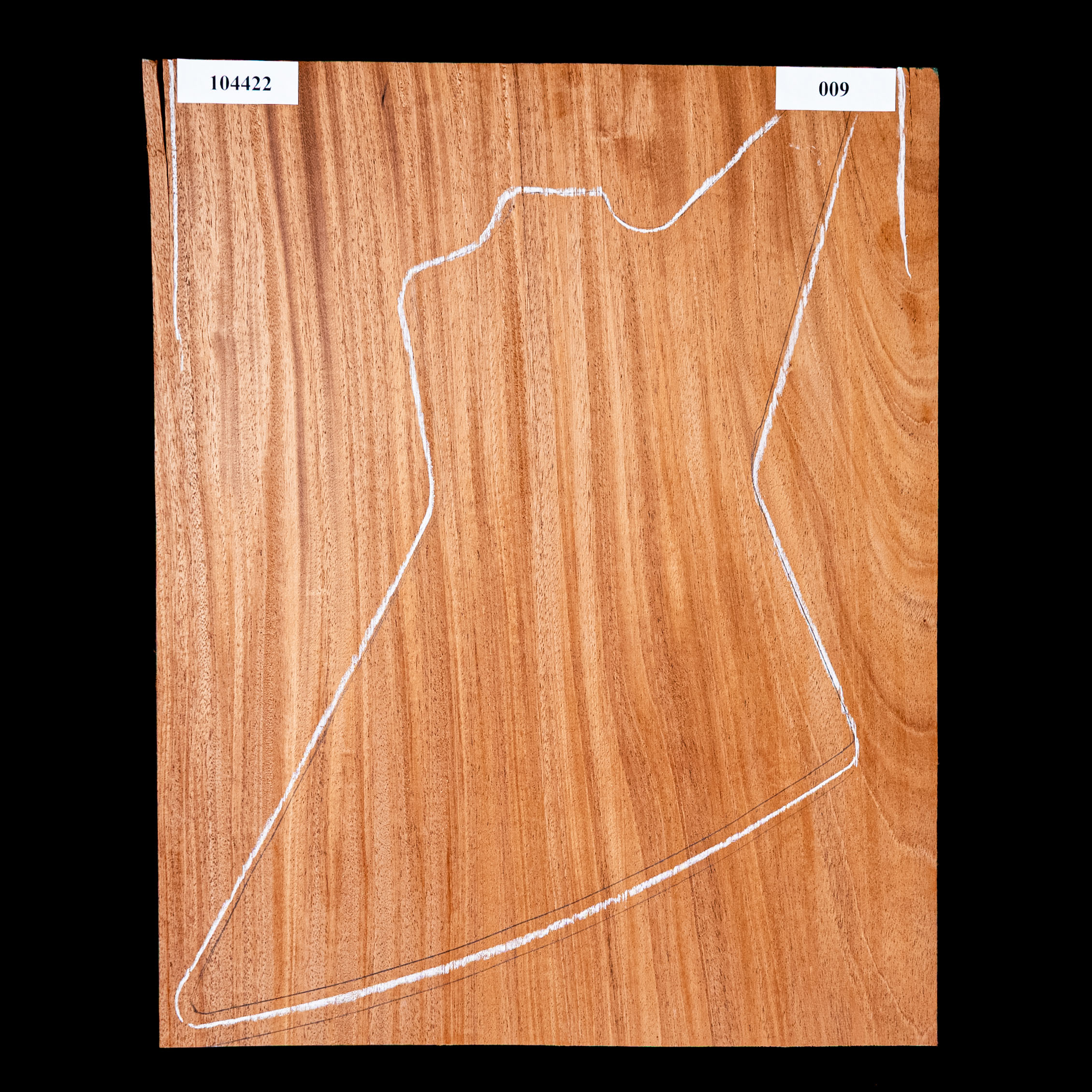 Blanc de corps en acajou du Sénégal représenté en ruban, 1-Piece (15,4 lb) - 009 Blanc de corps en acajou du Sénégal représenté en ruban, 1-Piece (15,4 lb) - 009