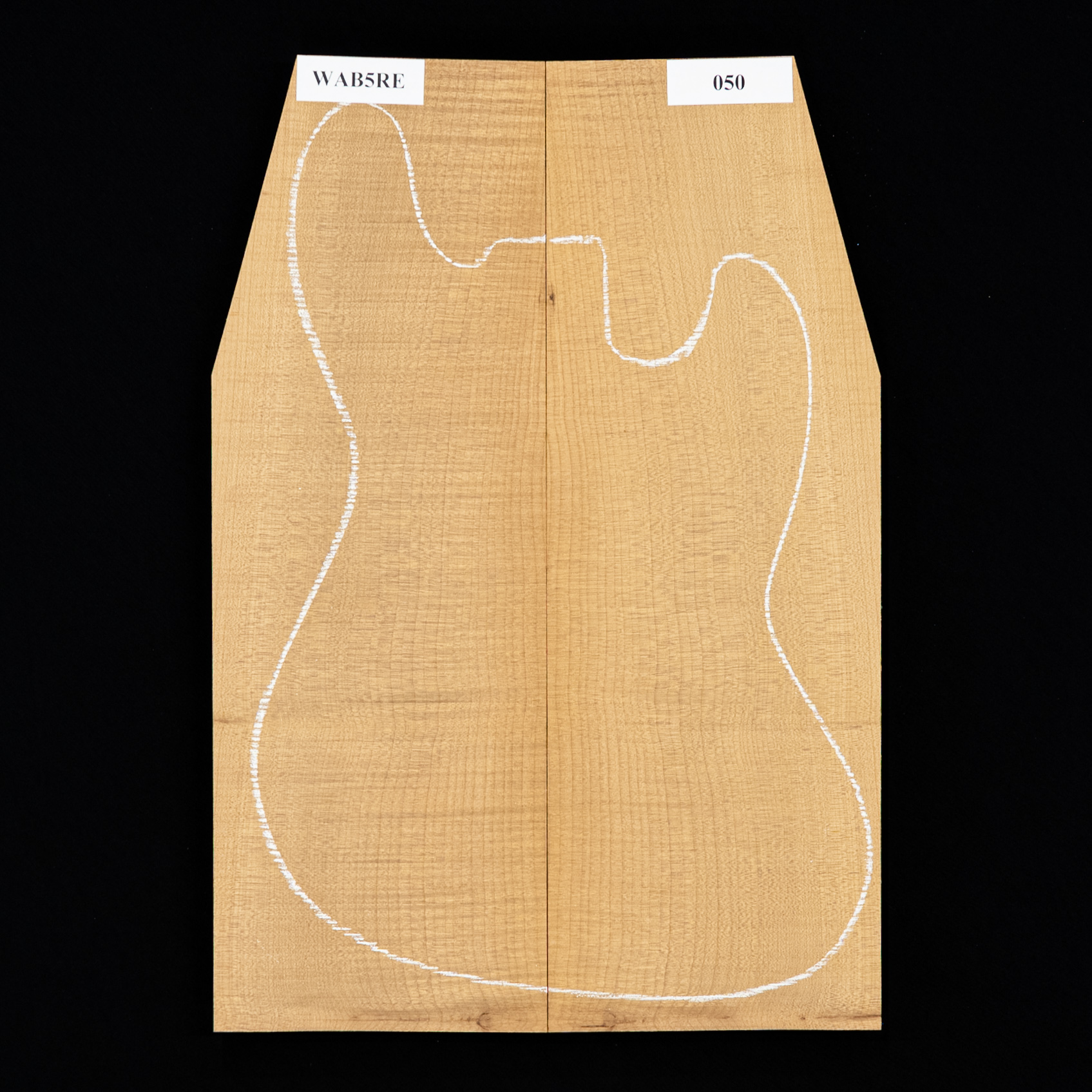 Haut laminé torréfié en érable à grandes feuilles de flamme - 050 Haut laminé torréfié en érable à grandes feuilles de flamme - 050