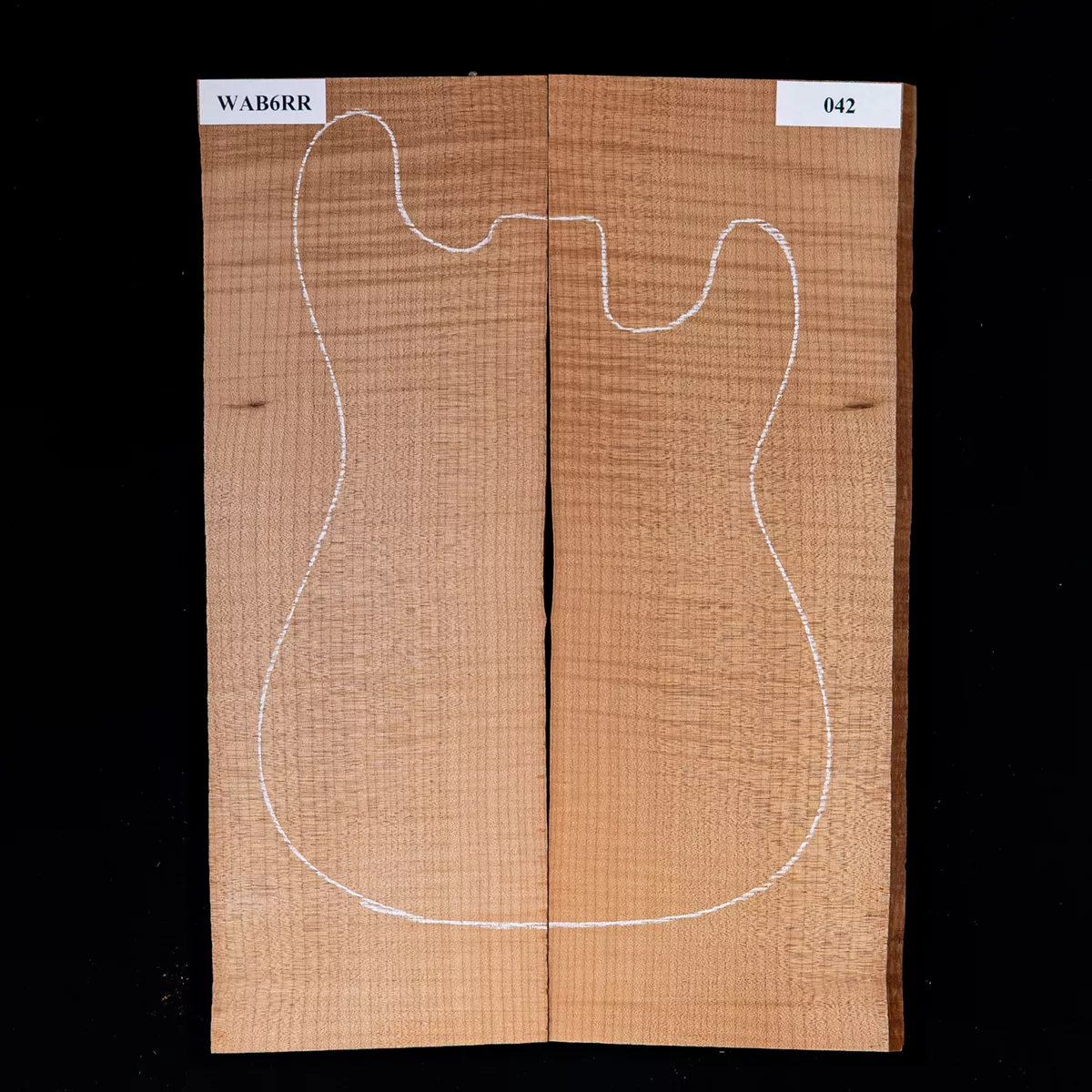 Table laminée en érable torréfié Bigleaf High-Flame – 0,2 Table laminée en érable torréfié Bigleaf High-Flame – 0,2