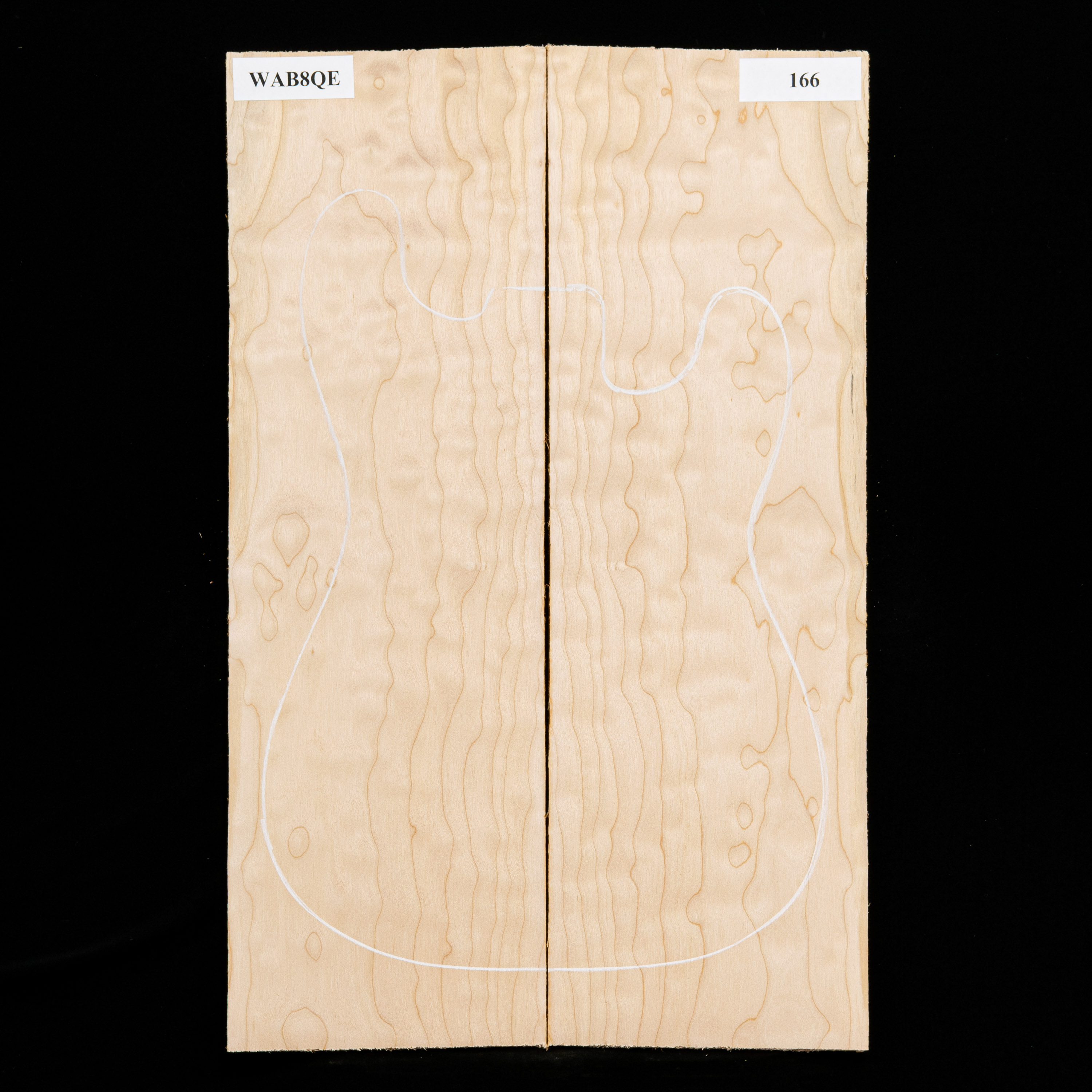 Top matelassé laminé en érable à grandes feuilles - 166 Top matelassé laminé en érable à grandes feuilles - 166