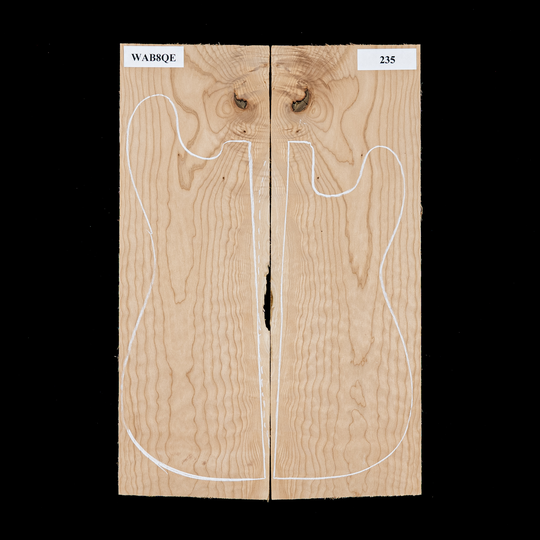 Top matelassé laminé en érable à grandes feuilles - 235 Top matelassé laminé en érable à grandes feuilles - 235