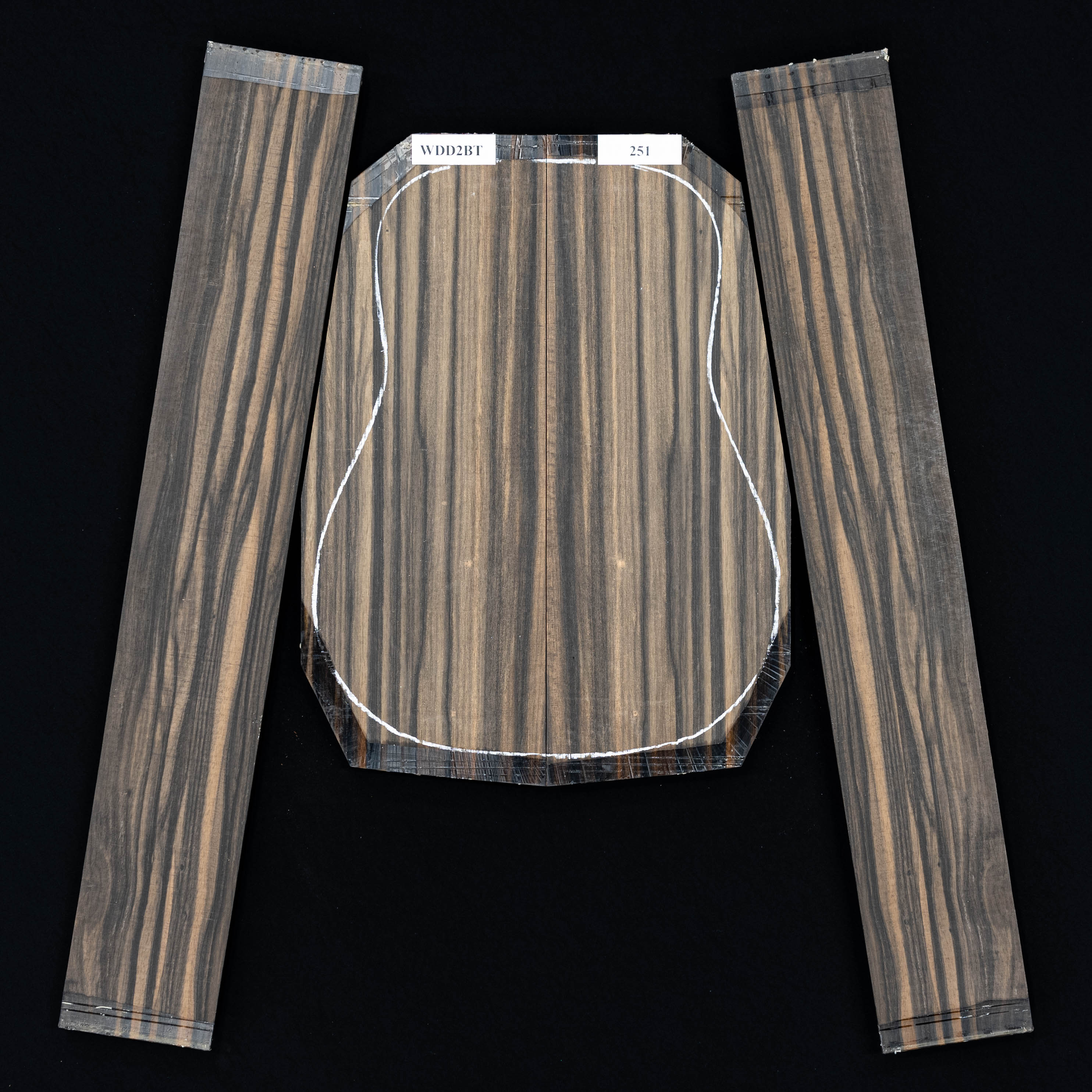 Ensemble dos et côtés ébène en crêpe - 251 Ensemble dos et côtés ébène en crêpe - 251