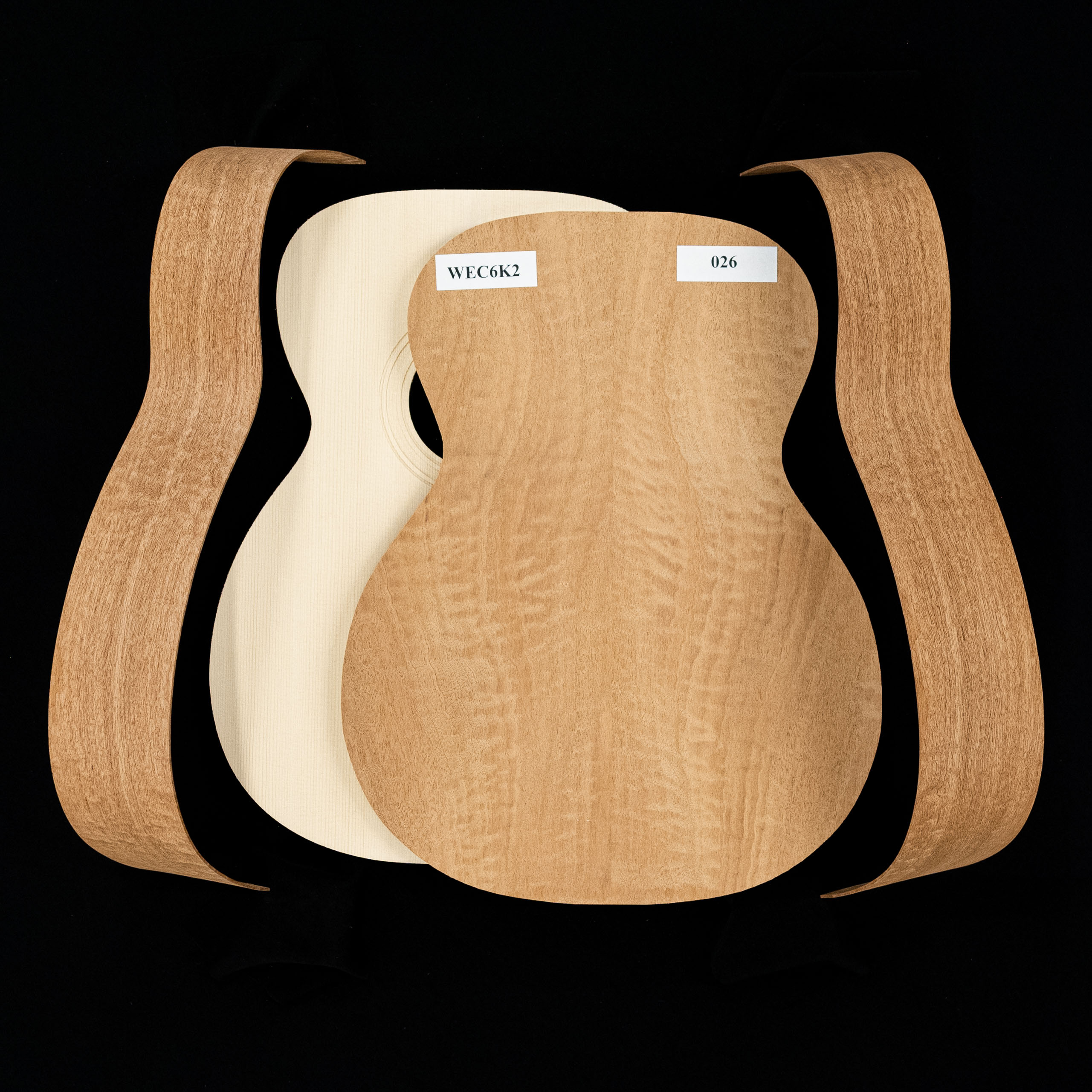 WoodStax - Kit de guitare en kit Sapele OM, col boulonné - 026 WoodStax - Kit de guitare en kit Sapele OM, col boulonné - 026