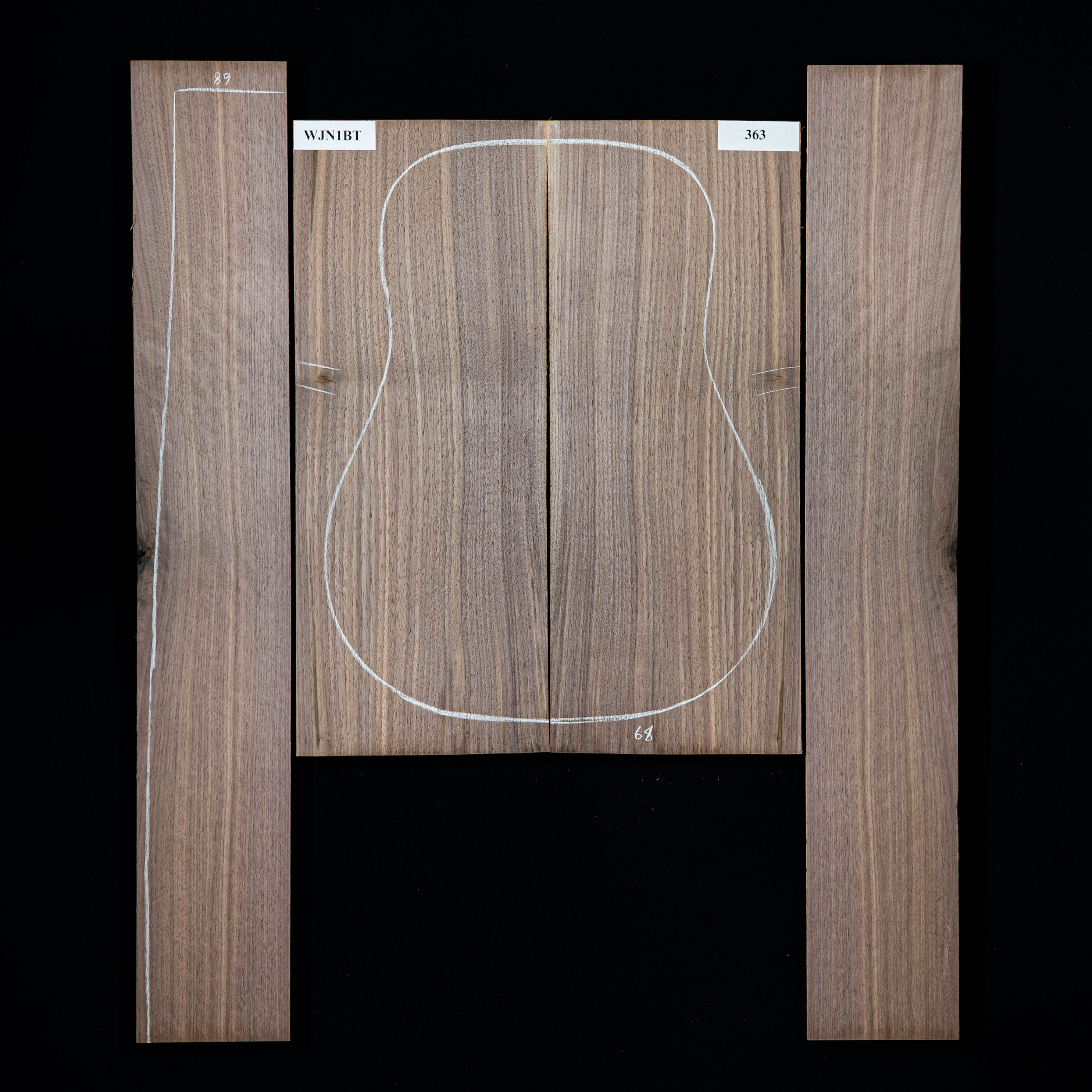 Fond + Paire d’éclisses en noyer noir - 363 Fond + Paire d’éclisses en noyer noir - 363