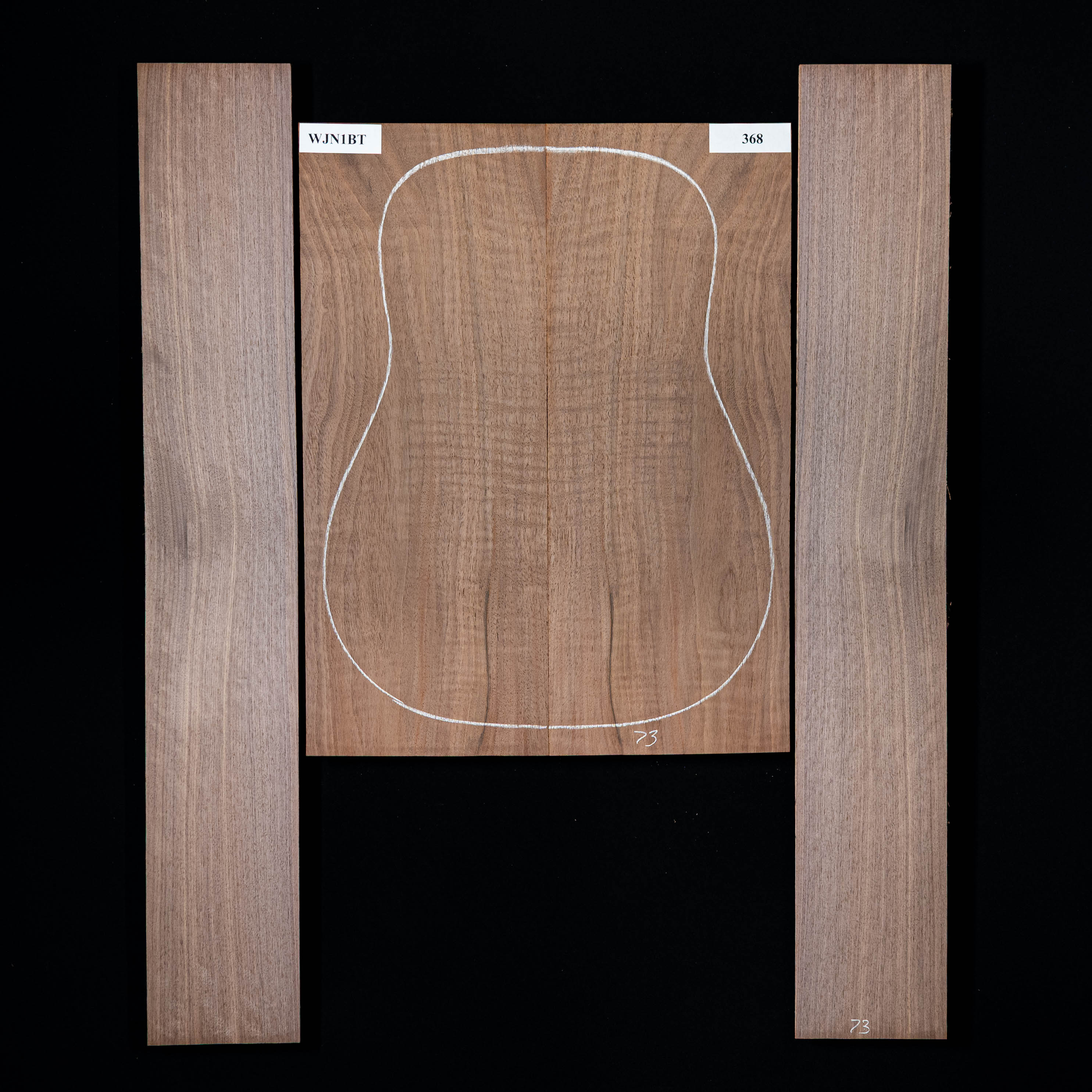 Fond + Paire d’éclisses en noyer noir - 368 Fond + Paire d’éclisses en noyer noir - 368