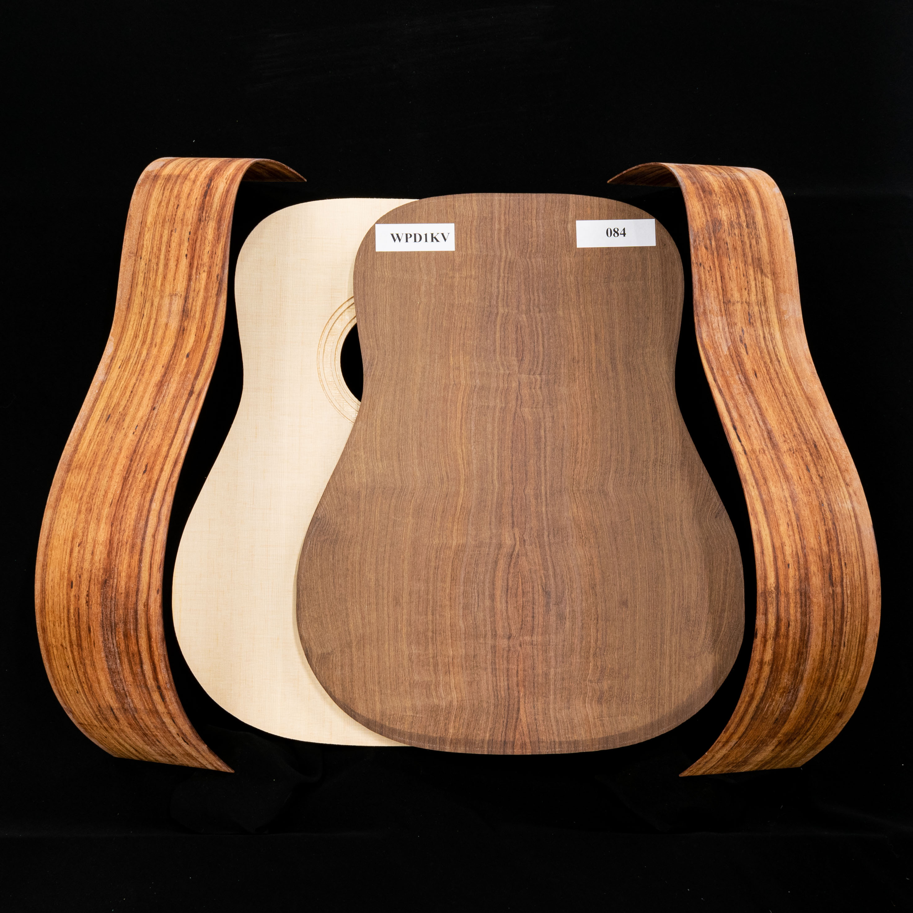 Guitare Dreadnought en kit Granadillo WoodStax, manche vissé – 084 Guitare Dreadnought en kit Granadillo WoodStax, manche vissé – 084