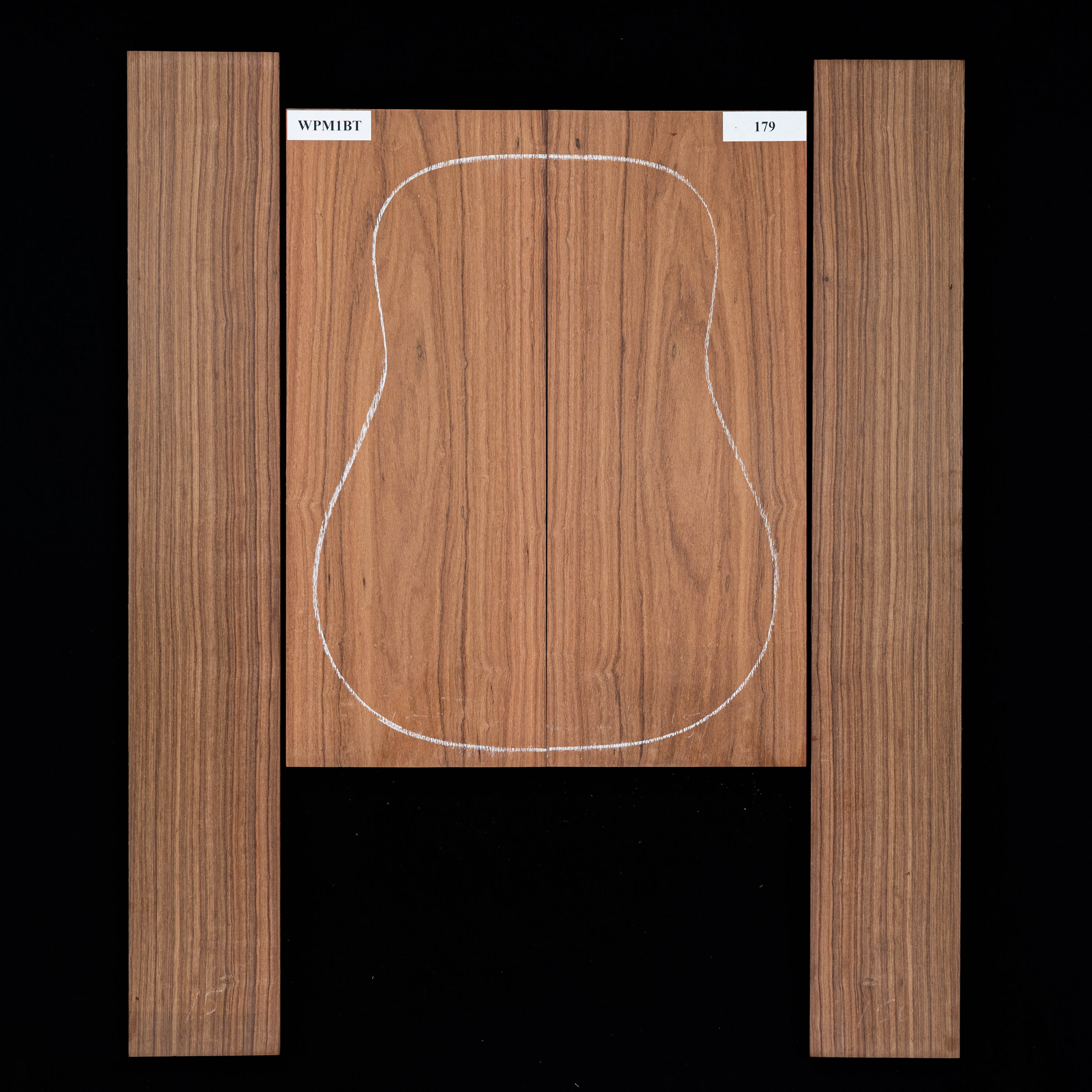 Ensemble dos et côté Granadillo - 179 Ensemble dos et côté Granadillo - 179