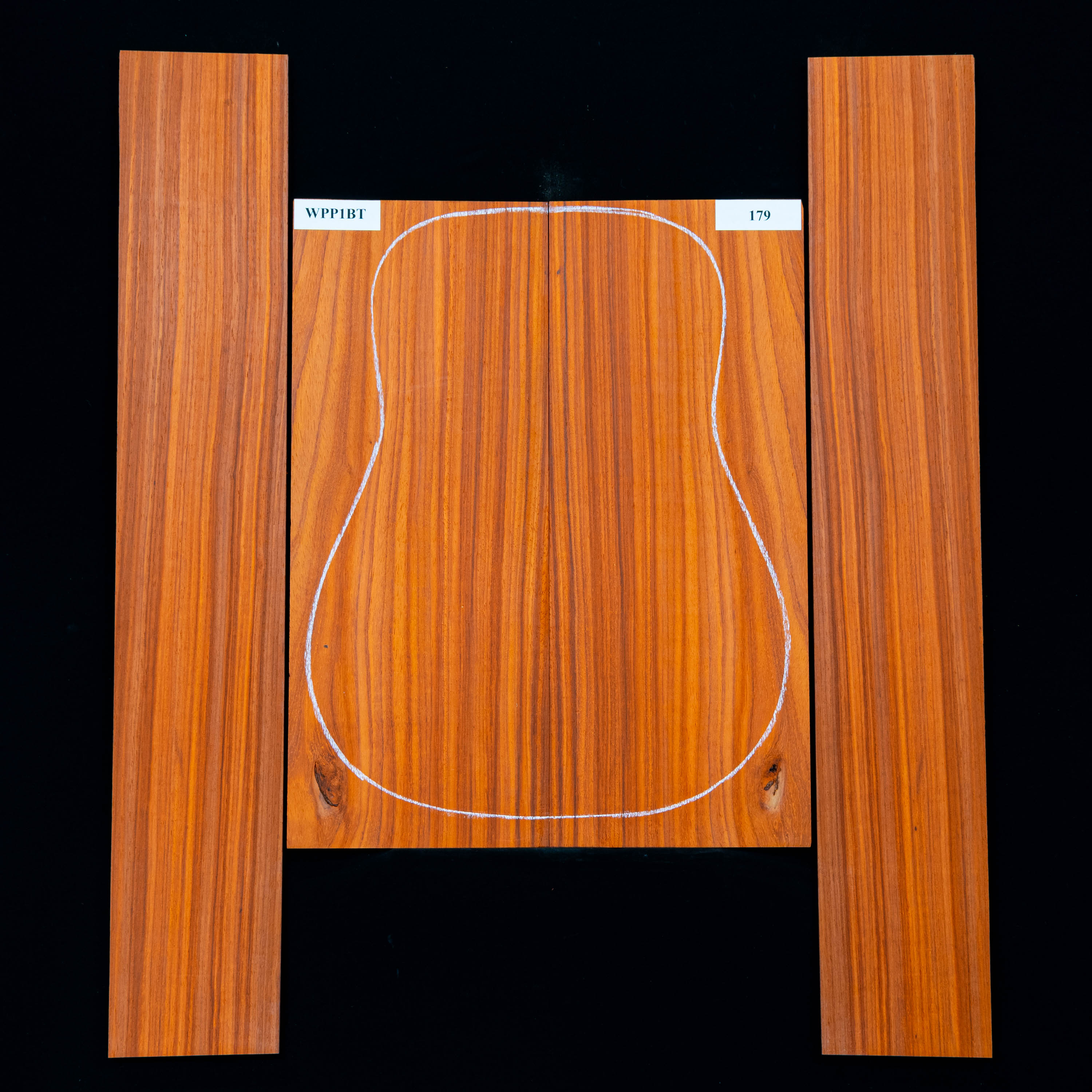 Dos Padauk + paire d’éclisses - 179 Dos Padauk + paire d’éclisses - 179