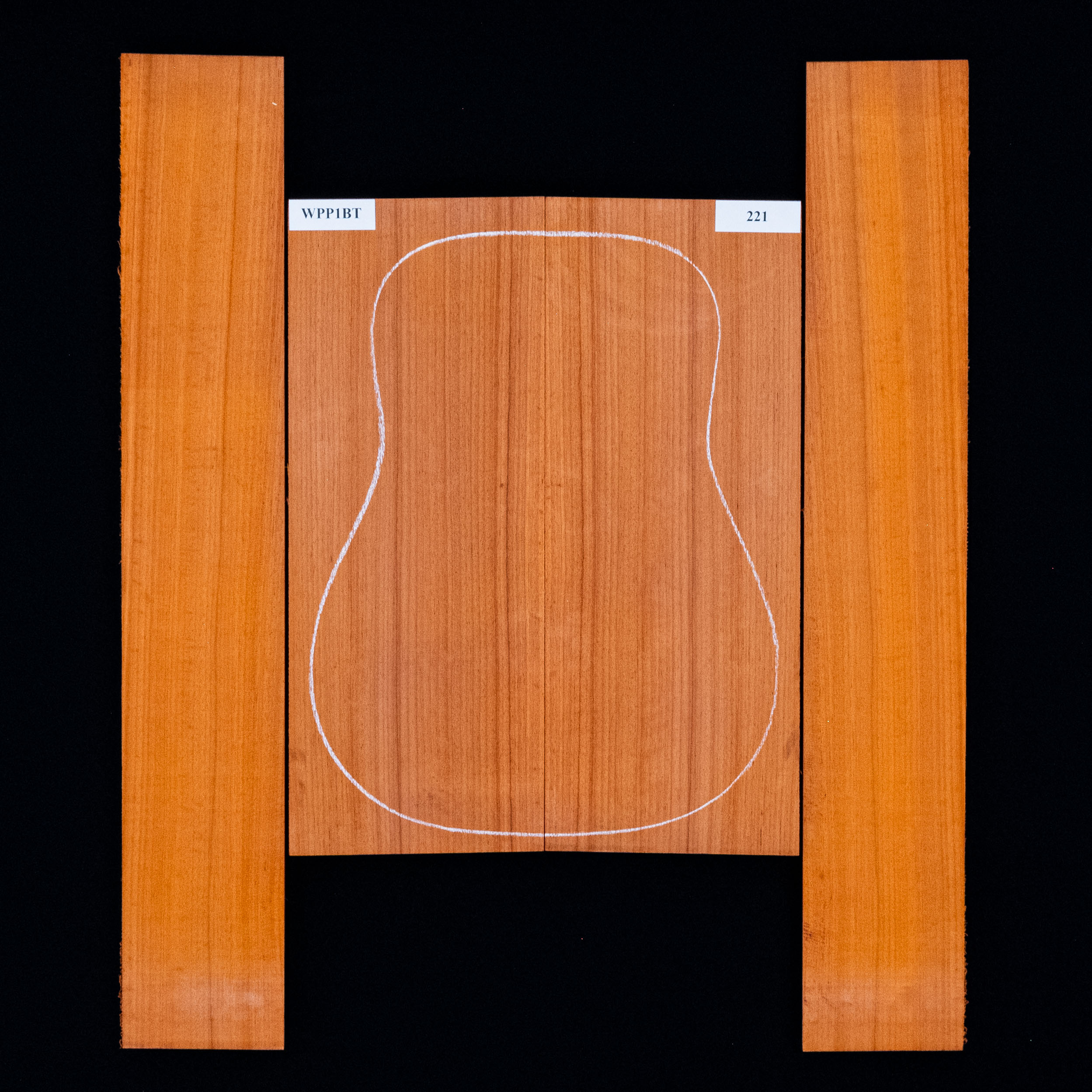 Dos Padauk + paire d’éclisses - 221 Dos Padauk + paire d’éclisses - 221
